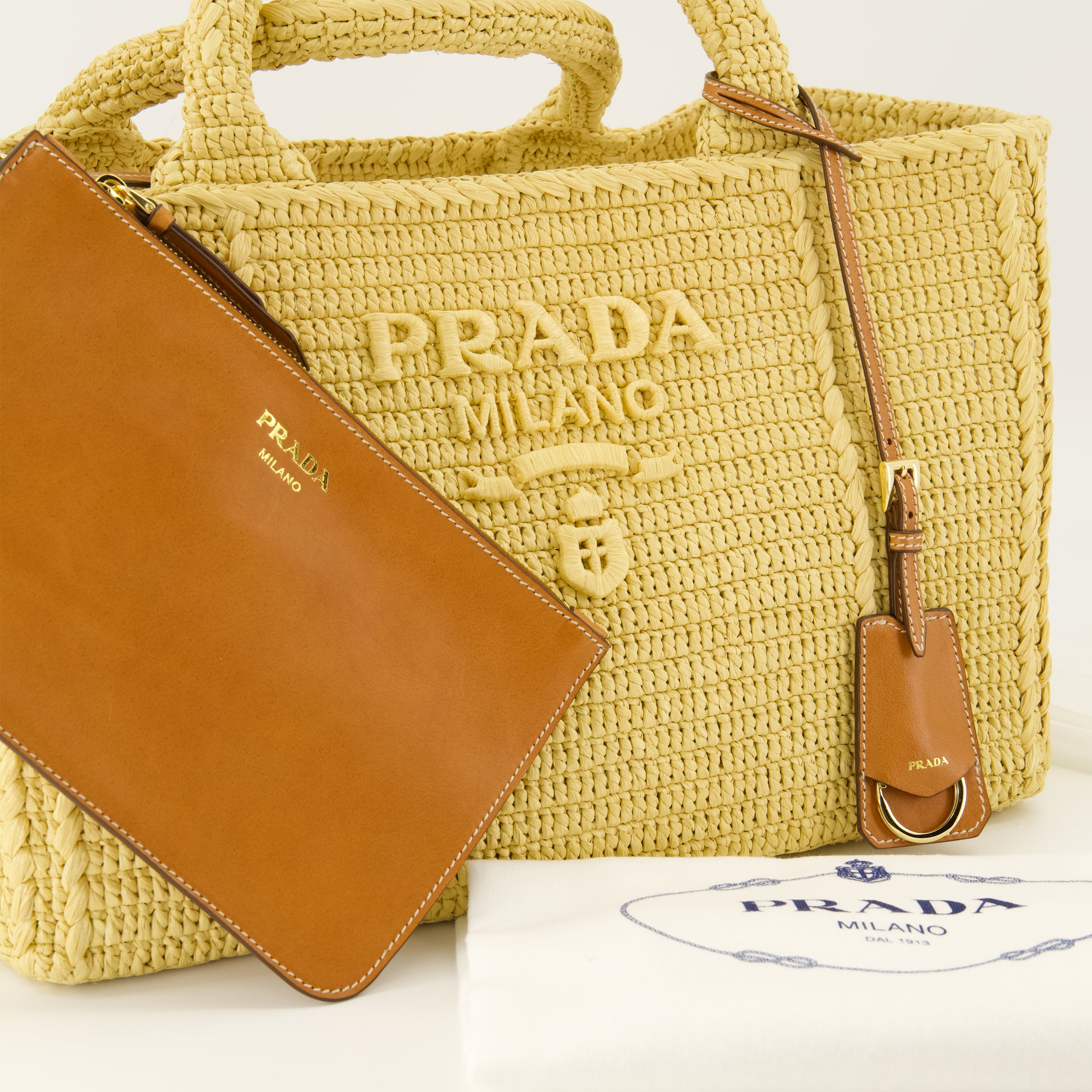 Sacs cabas Grand sac cabas en crochet beige Prada Beige Femme
