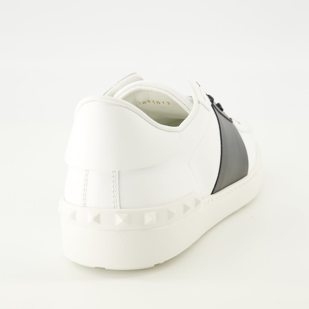 Image de l'article Baskets Open à bande noir de la marque Valentino Garavani pour Homme - Saison Printemps-Été 2026 - Vue arrière