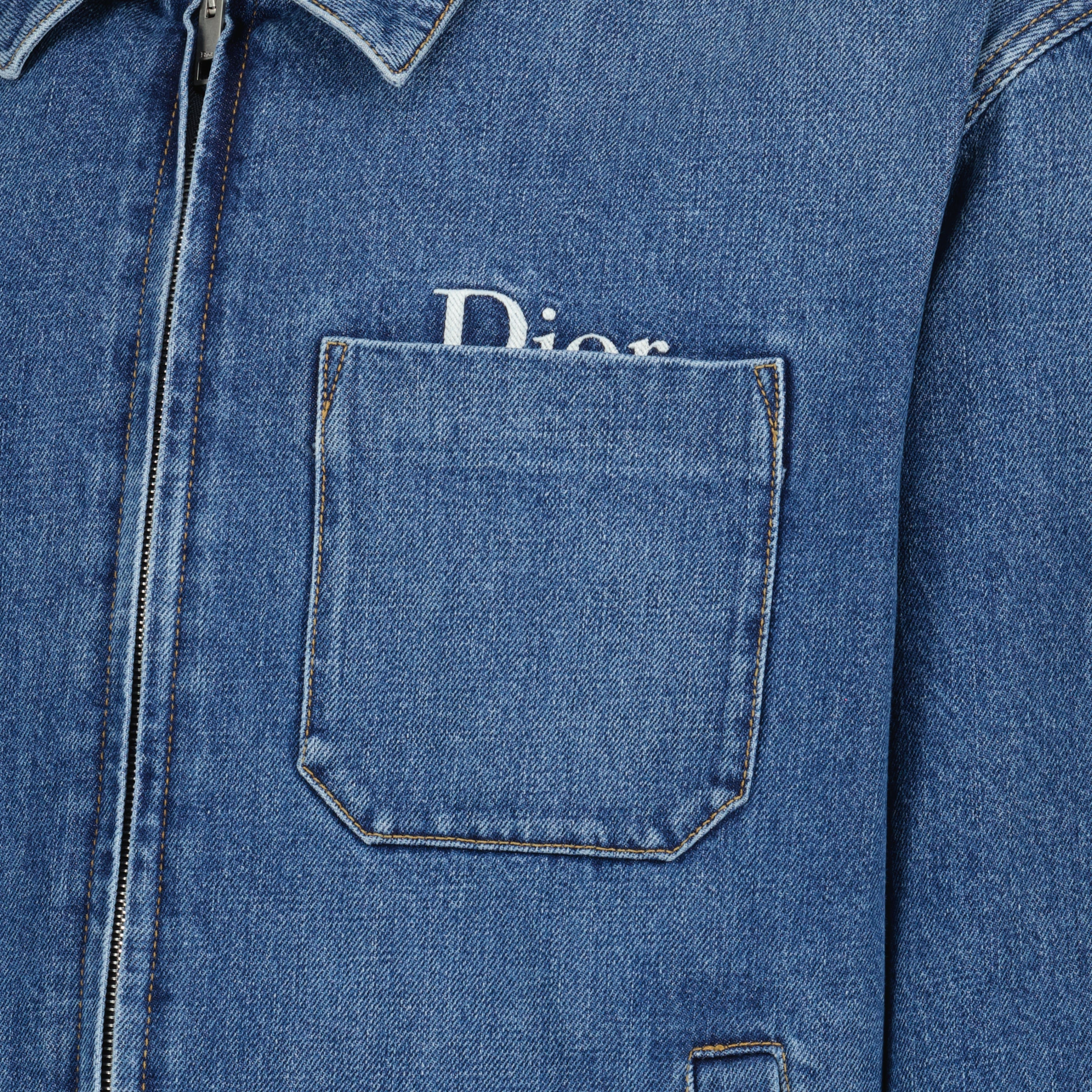 Image de l'article Veste en denim bleu de la marque Dior pour Homme - Saison Printemps-Été 2026 - Vue détaillée_1