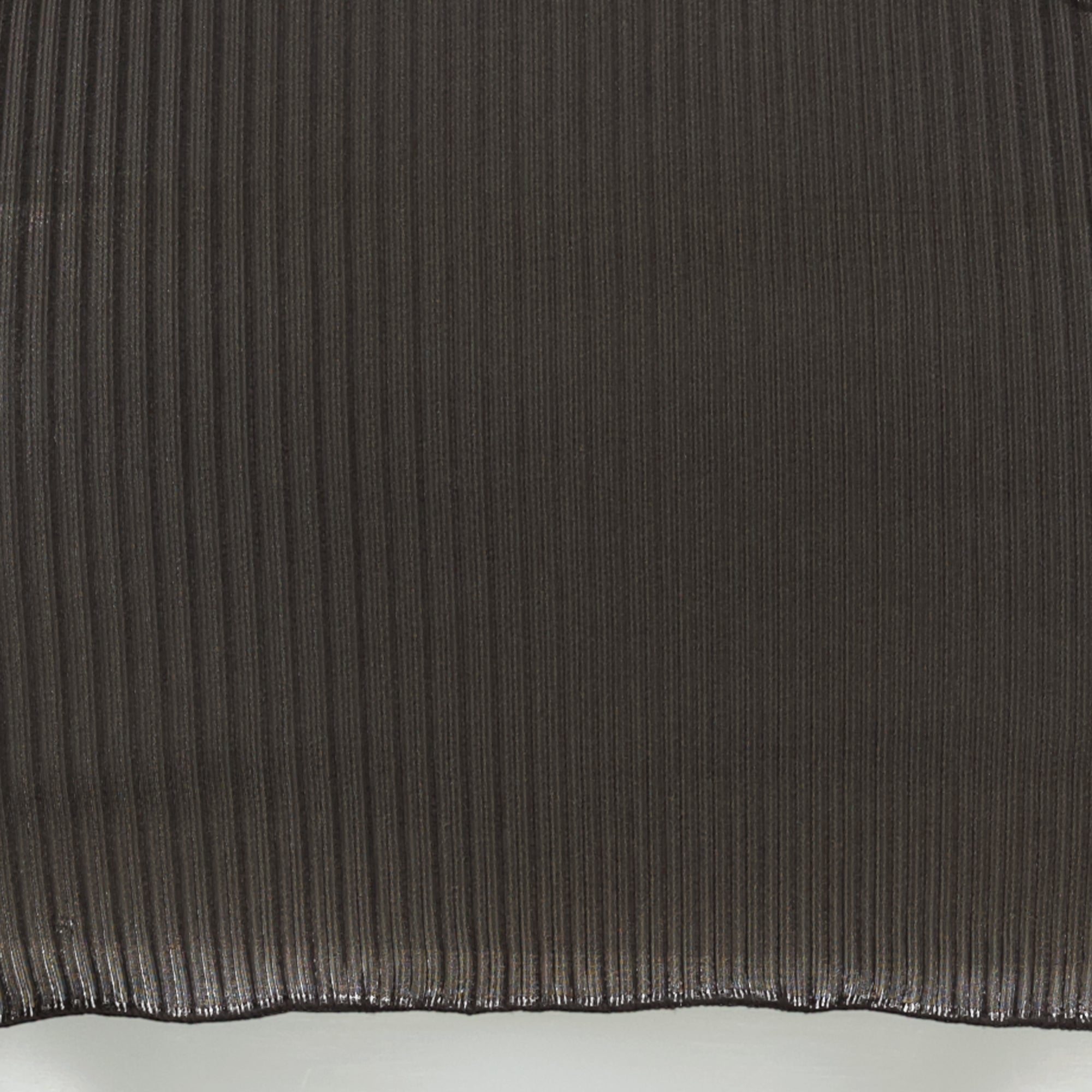 サンロランの女性用シルクトップの画像 - 2025年秋冬シーズン - 詳細ビュー_6