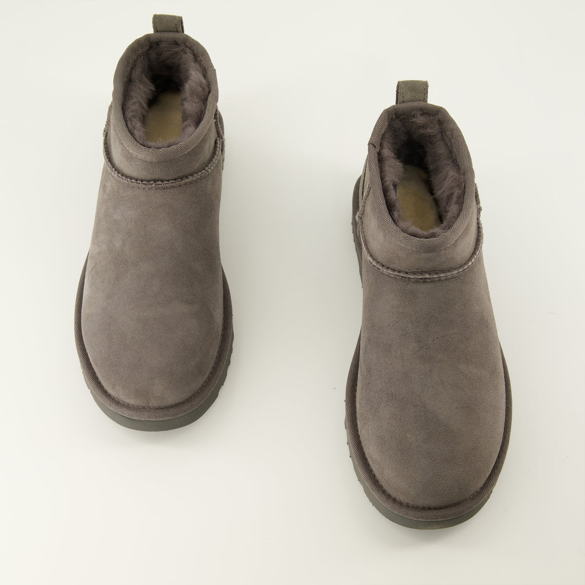 Bottines Classic Ultra Mini Grey Boots Ugg Gris Femme