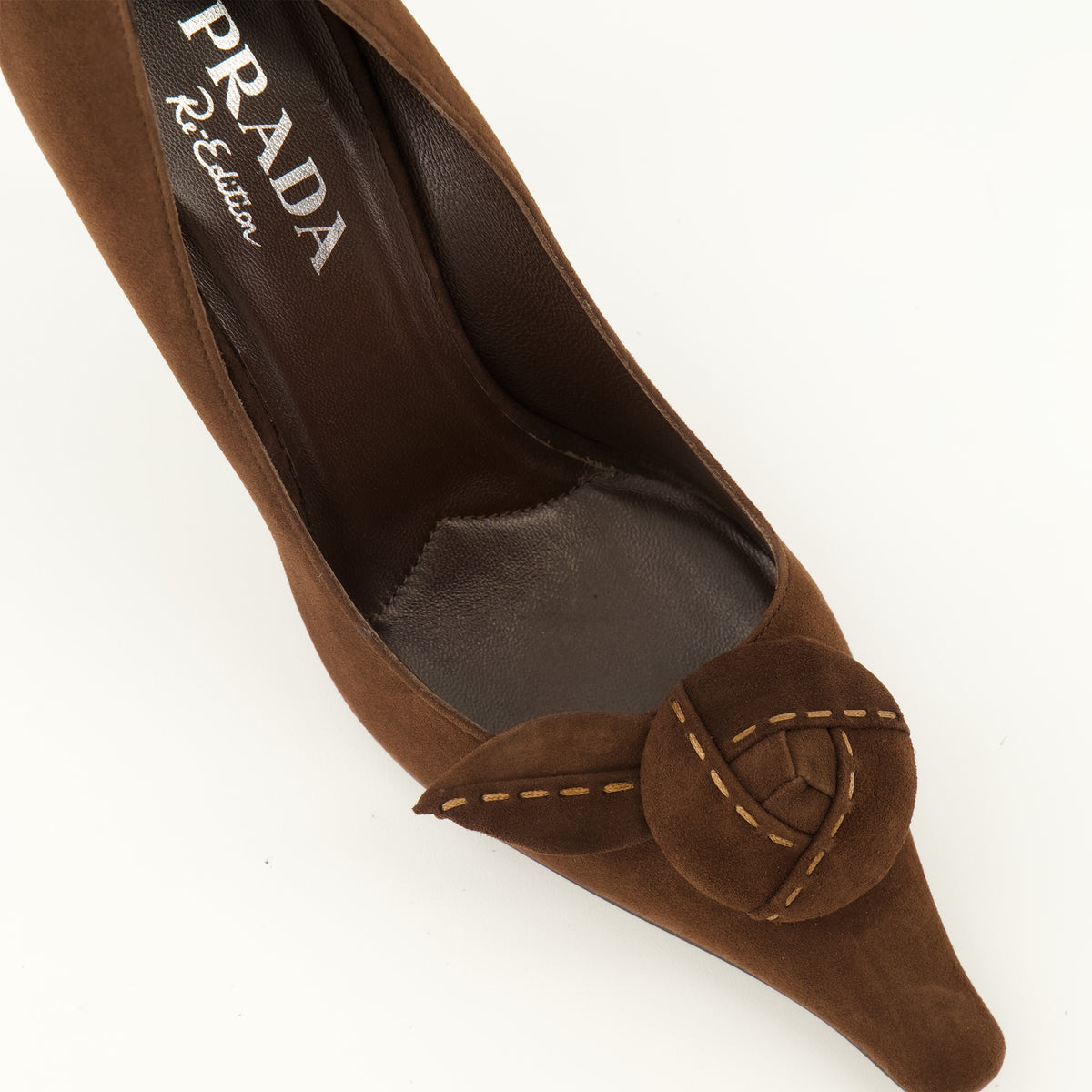 Escarpins Décolleté in suede marrone Prada Marron Femme