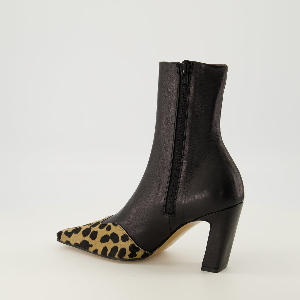 Image of the Khaite Women's Nevada Boots - Fall-Winter 2025 Season - Right Three-Quarter Back View