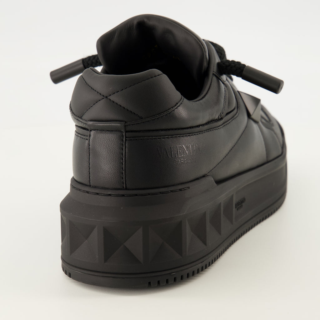 Baskets 원 스터드 XL 블랙 스니커즈 Valentino Garavani Noir Homme