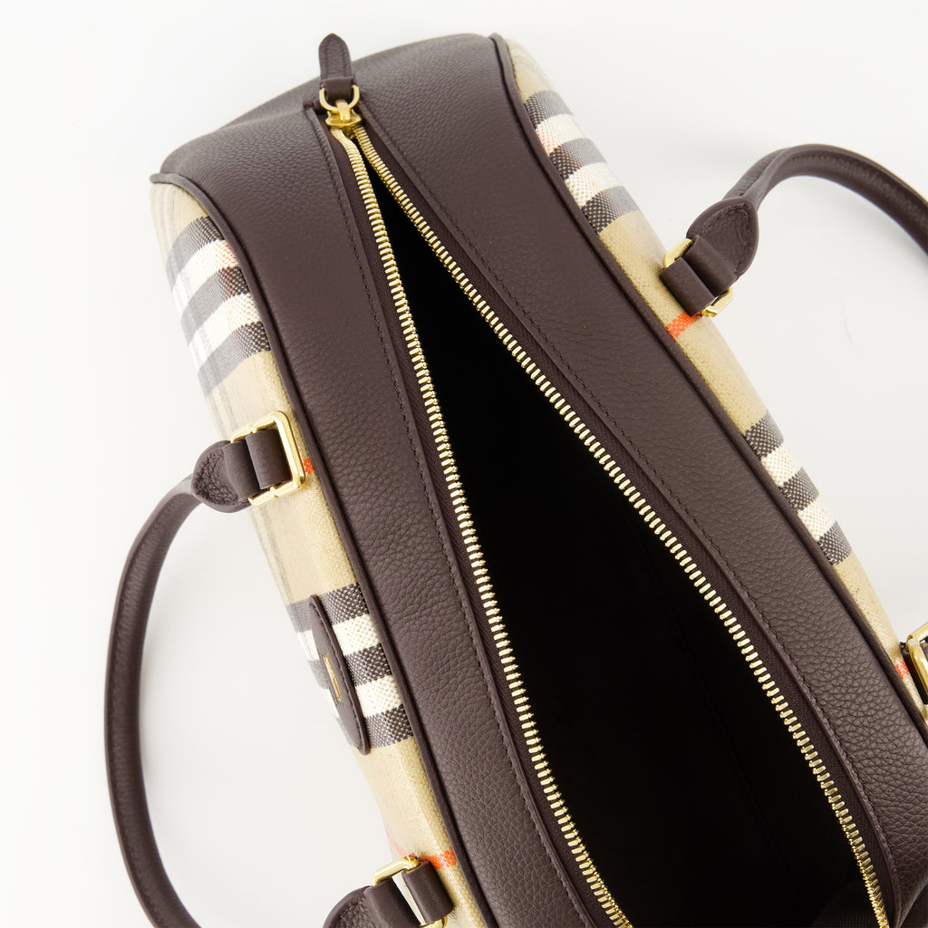 Sacs à main et épaule ボウリング ハイランド バッグ Burberry Beige Femme