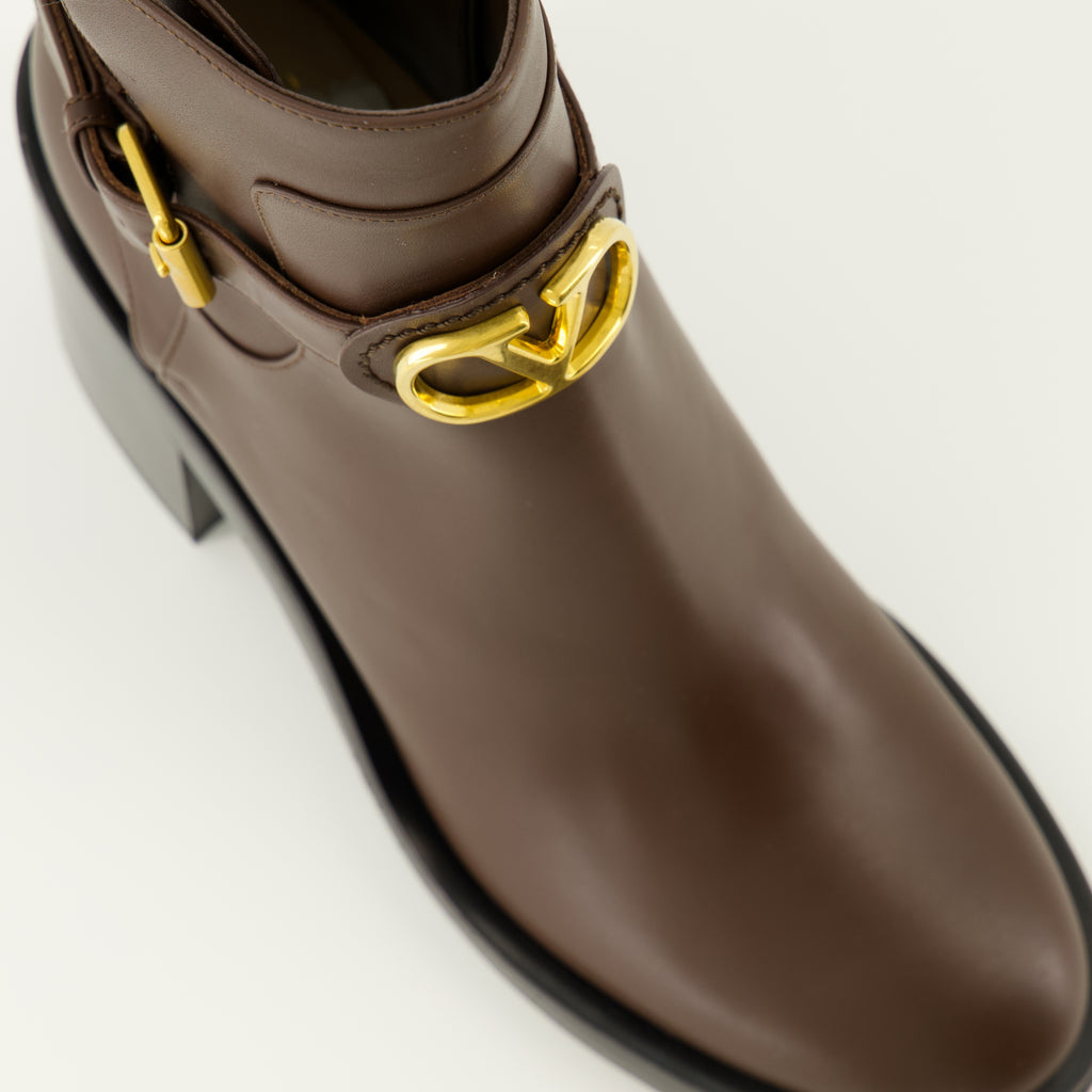 Immagine delle décolleté Vlogo del marchio Valentino Garavani per Donna - Stagione Autunno-Inverno 2025 - Vista dettagliata dall'alto