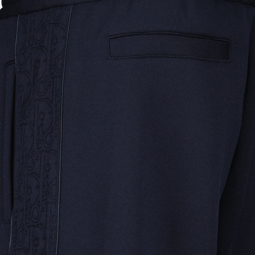 Immagine dei pantaloni da jogging blu navy di Dior per Uomo - Stagione Primavera-Estate 2026 - Vista Dettagliata_1