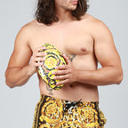 Image de l'article Ballon de rugby imprimé Barocco de la marque Versace pour Unisex - Saison Printemps-Été 2021 - Vue détaillée_3