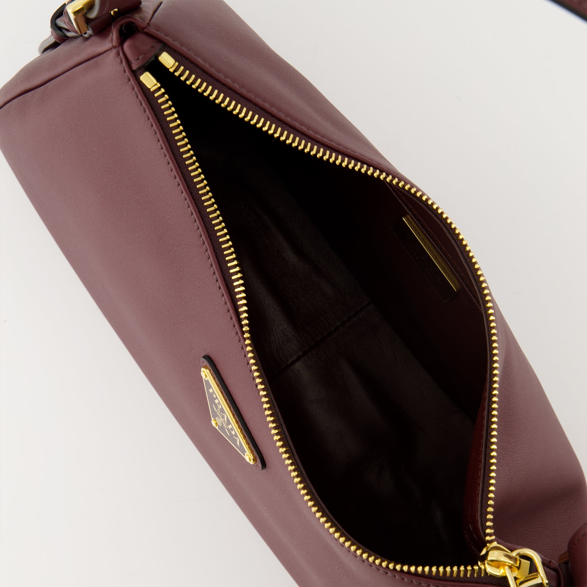 Image de l'article Sac Aimée de la marque Prada pour Femme - Saison Automne-Hiver 2025 - Vue détaillée_3