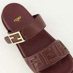 Immagine delle sandali Feel bordeaux di Fendi per donna - Collezione Primavera-Estate 2026 - Vista dettagliata dall'alto