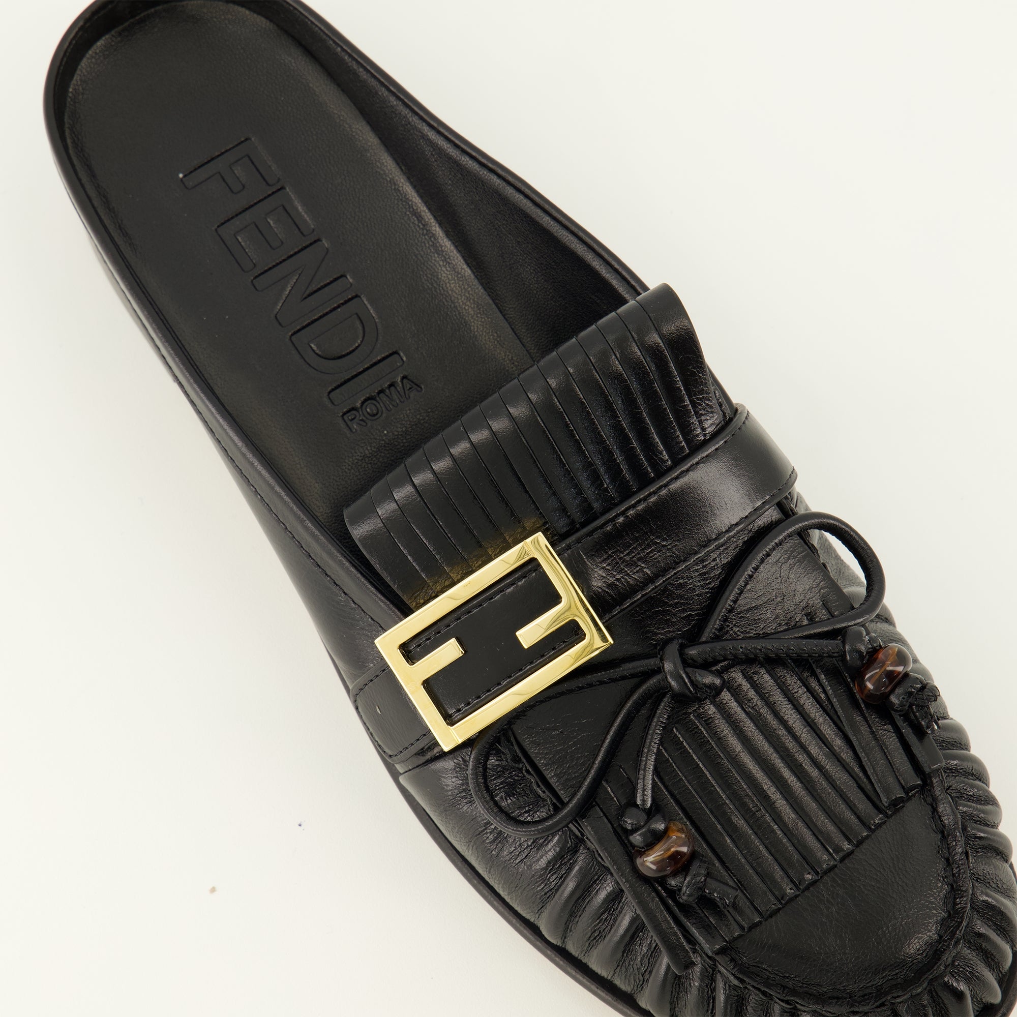 Chaussures ouvertes Schwarze Leder Baguette Mules Fendi Noir Femme