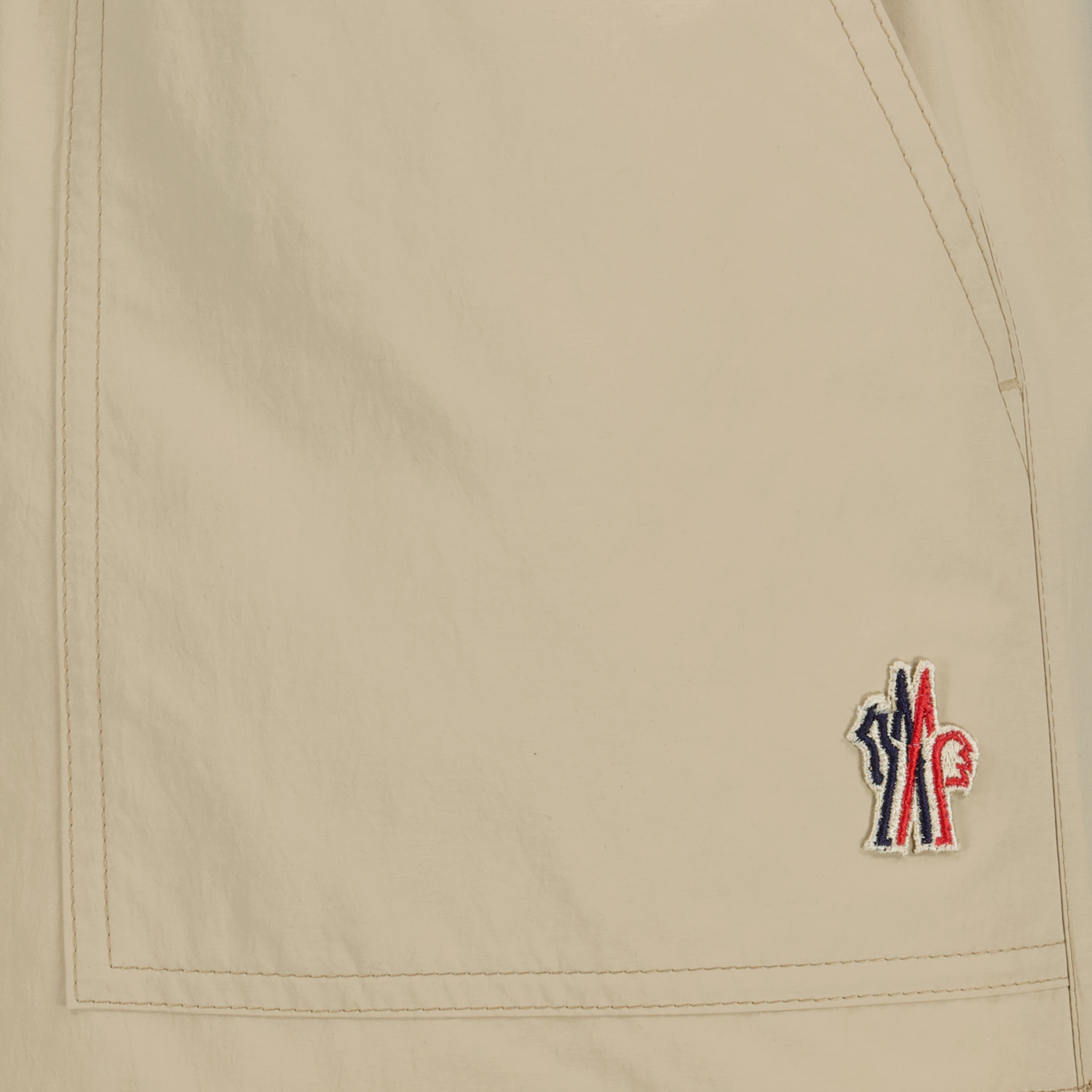 Shorts Short en froissé technique Moncler Grenoble Beige Femme