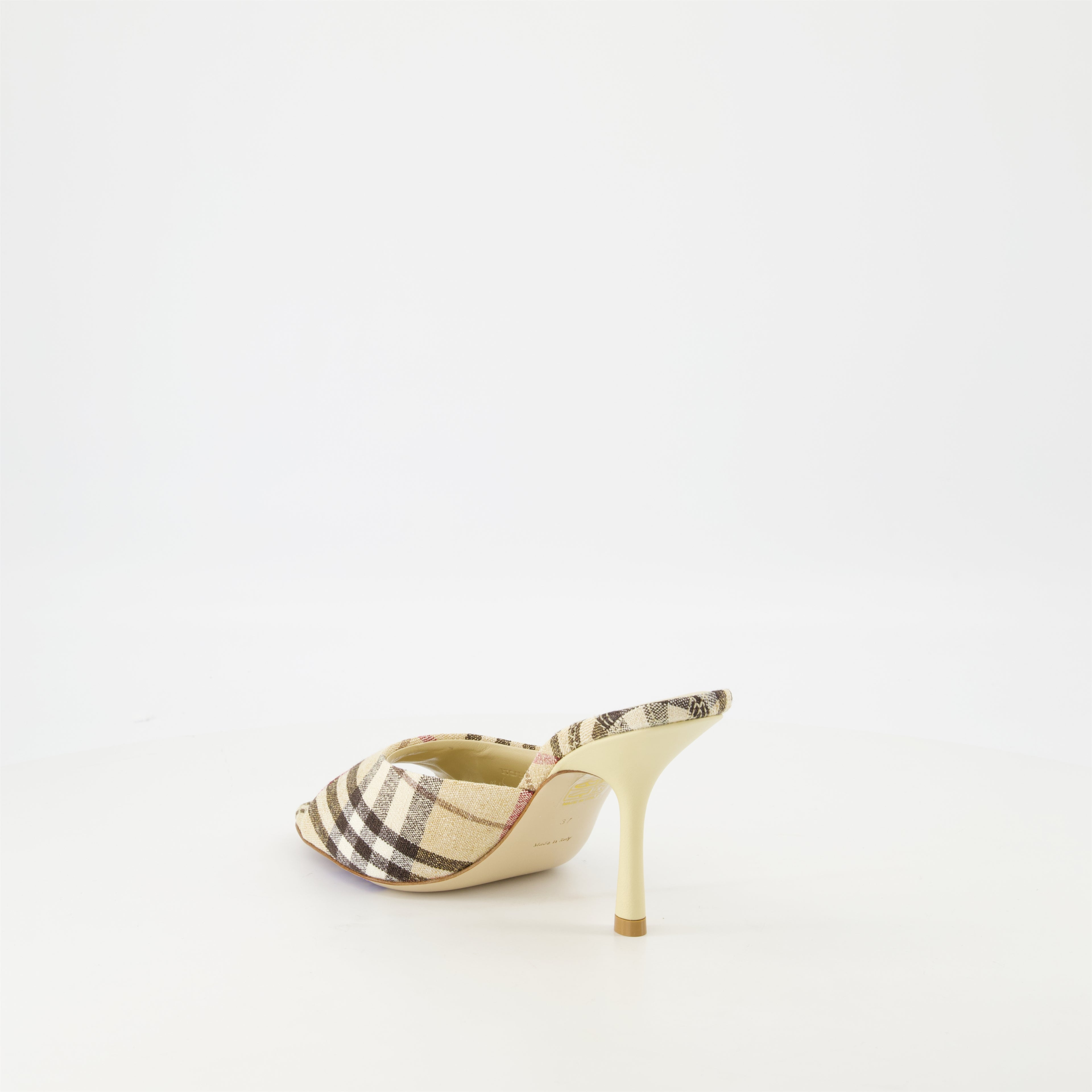Chaussures ouvertes Mules à carreaux Burberry Beige Femme