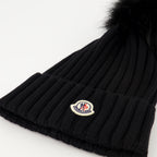 Imagem do artigo Gorro de lã com pompom da marca Moncler para Mulheres - Temporada Outono-Inverno 2025 - Vista Detalhada_2