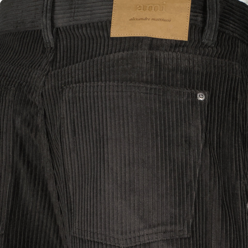 Image de l'article Pantalon large de la marque Ami PARIS pour Homme - Saison Automne-Hiver 2025 - Vue détaillée_2