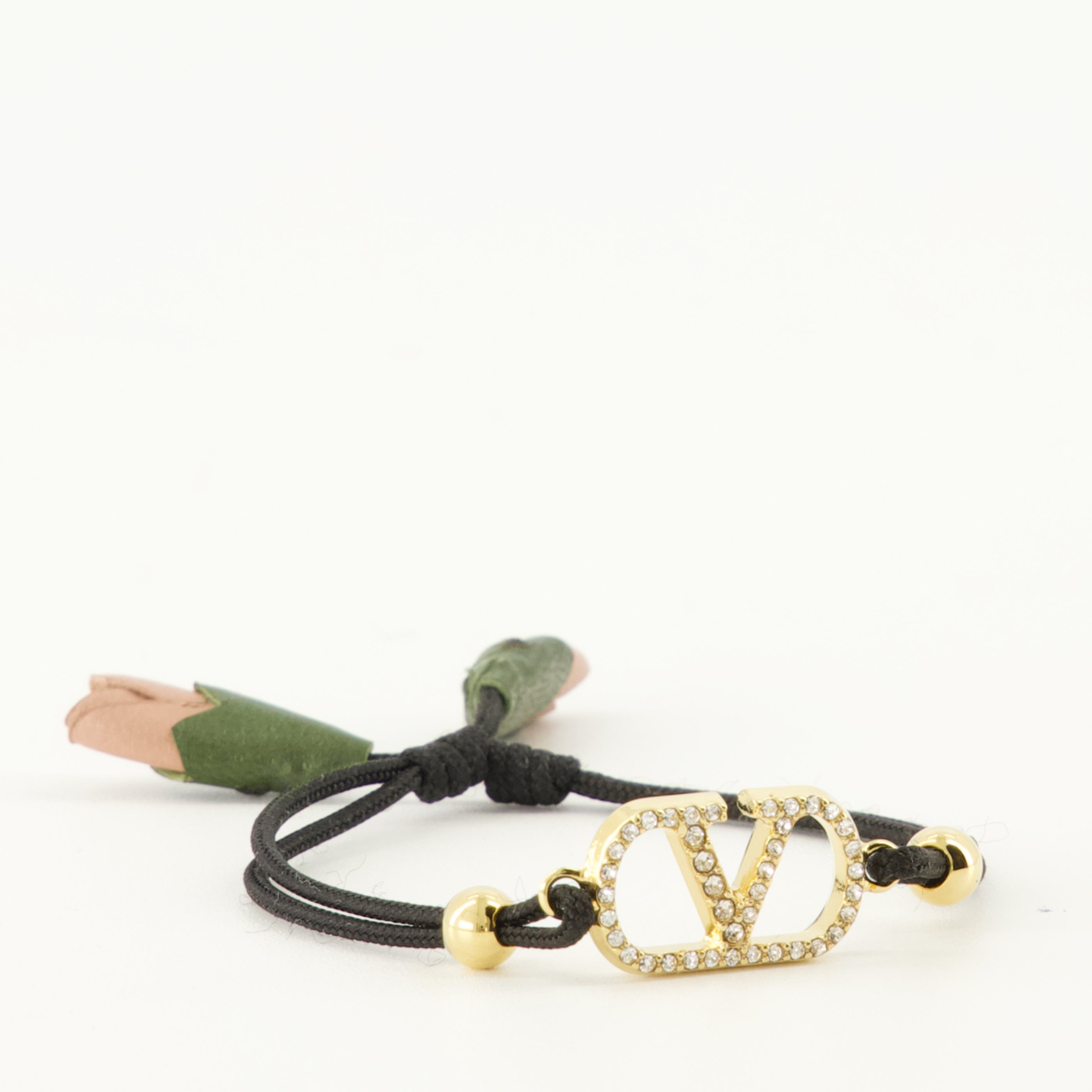 Image de l'article Bracelet Vlogo avec cordon noir de la marque Valentino Garavani pour Femme - Saison Printemps-Été 2026 - Vue détaillée_2