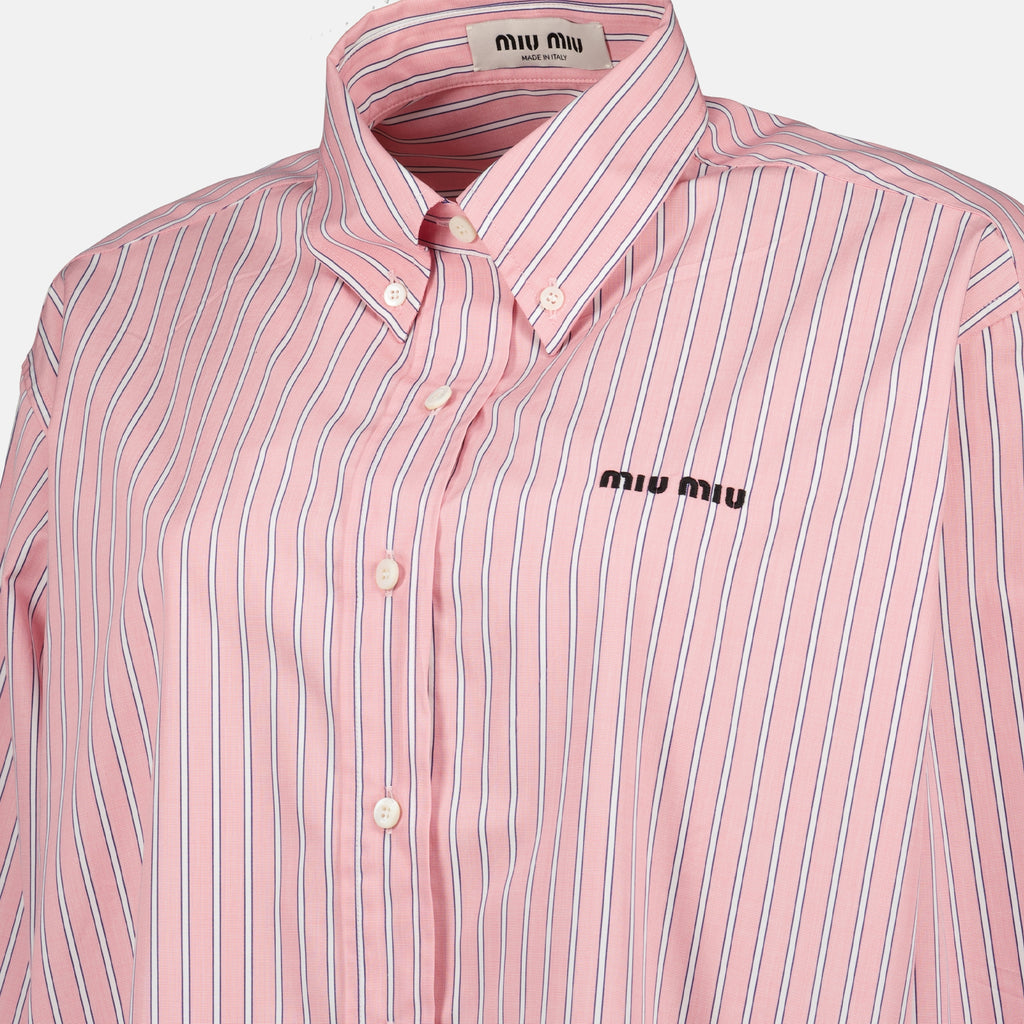 Immagine della Camicia Oversize in Popeline Rosa a Righe di Miu Miu per Donna - Stagione Primavera-Estate 2026 - Vista Dettagliata 1