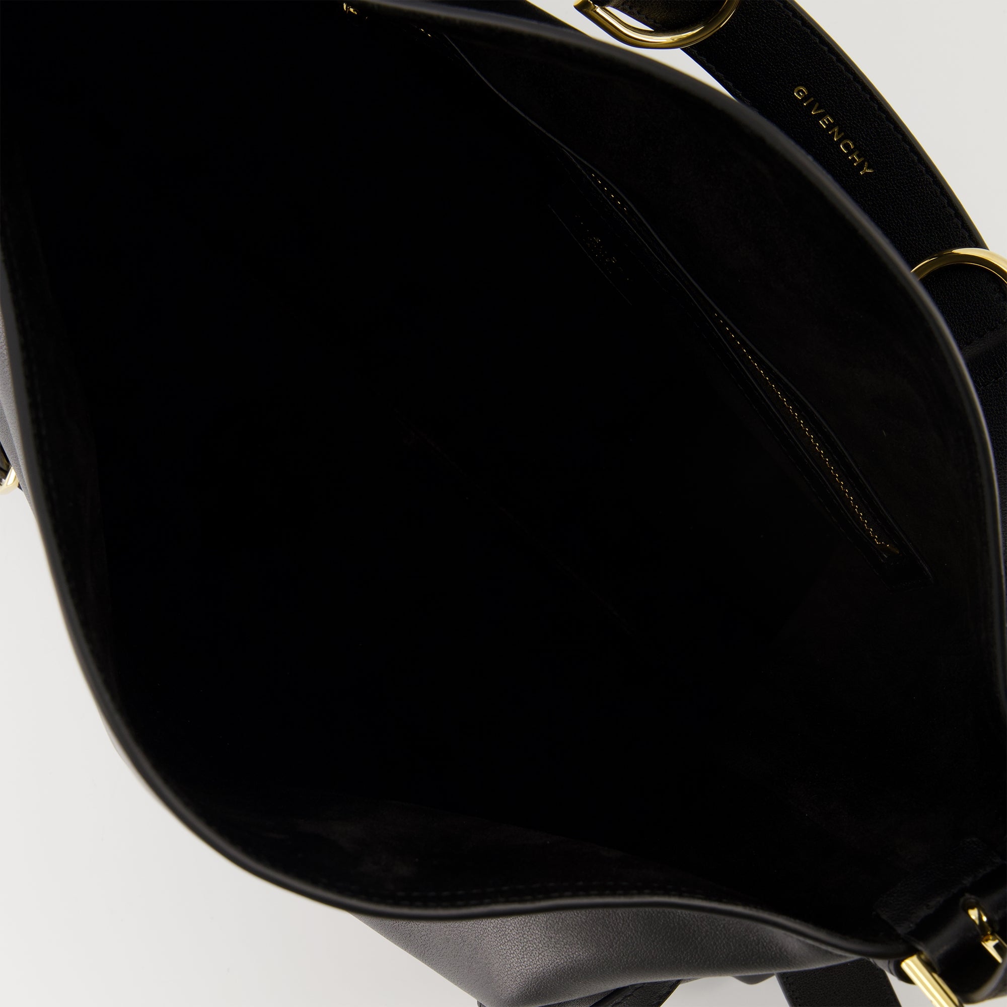 Sacs à main et épaule Sac Voyou medium Givenchy Noir Femme