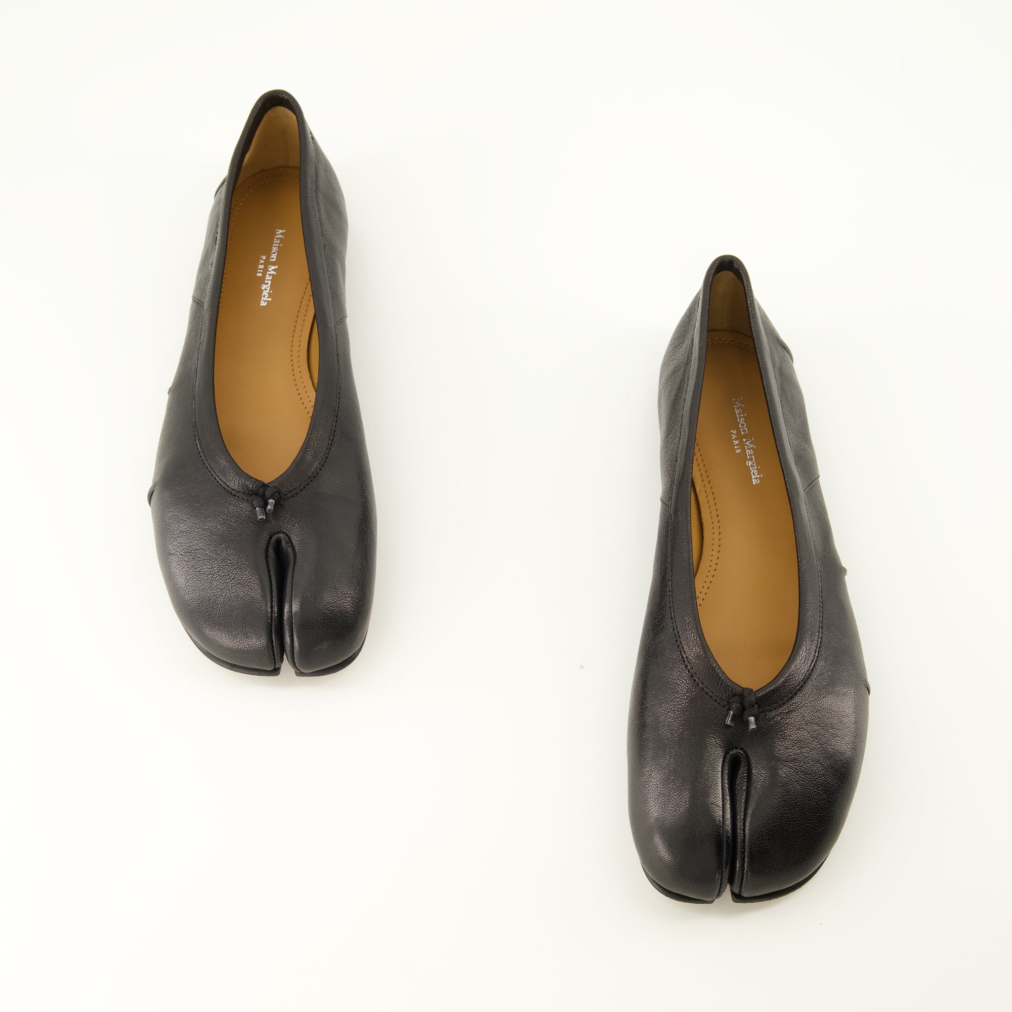 Chaussures plates Sapatilhas Tabi Pretas em Couro Maison Margiela Noir Femme