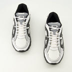 Image de l'article Baskets B30 grise de la marque Dior pour Homme - Saison Printemps-Été 2026 - Vue de dessus paire de chaussure