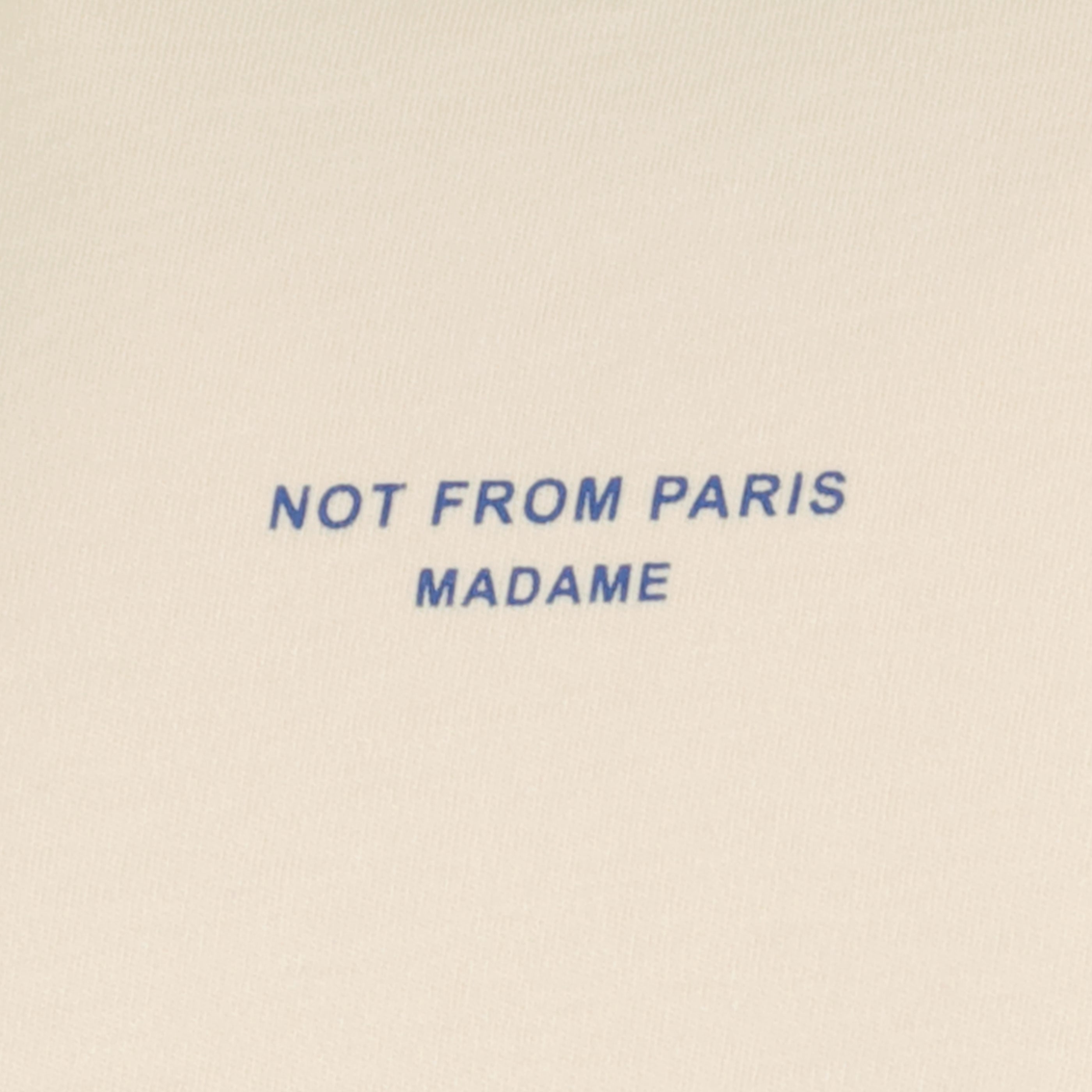 ブランドDrole De Monsieurの男性用ベージュスローガンTシャツの記事の画像 - 春夏2026 - 詳細ビュー_2