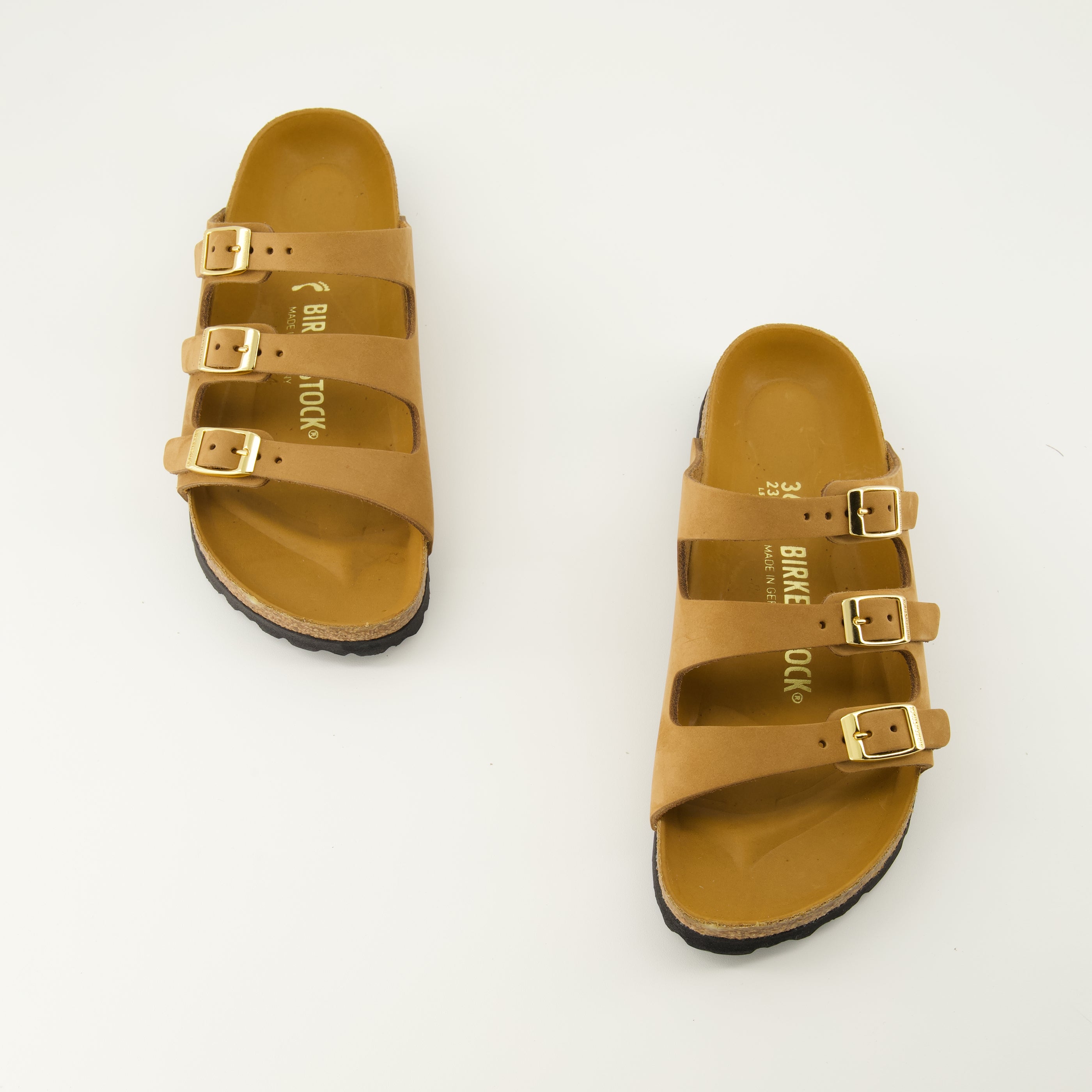 Image de l'article Sandales Florida marron en cuir nubuck de la marque Birkenstock pour Femme - Saison Printemps-Été 2026 - Vue de dessus paire de chaussure