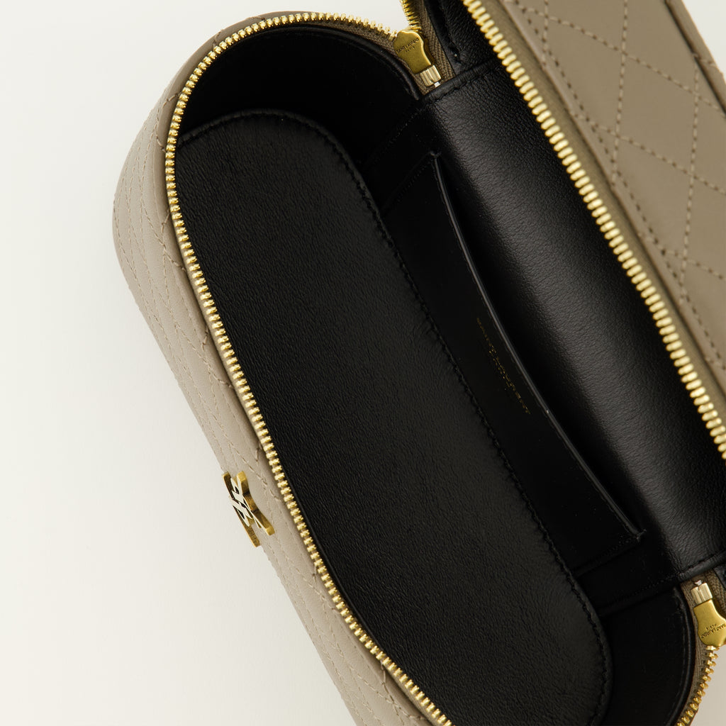Immagine della borsa Gaby Vanity beige del marchio Saint Laurent per donna - Collezione Primavera-Estate 2026 - Vista Dettagliata 3