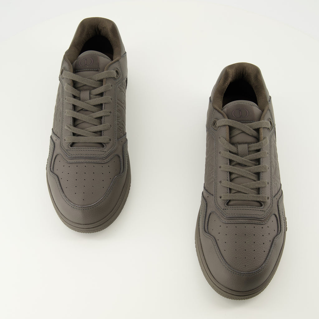 Bild der grauen Dior B27 Uptown Sneakers für Herren - Frühjahr/Sommer 2026 - Draufsicht des Paar Schuhen