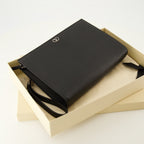 Imagen del artículo Pochette Vlogo de la marca Valentino Garavani para Hombre - Temporada Otoño-Invierno 2025 - Vista Detallada 3