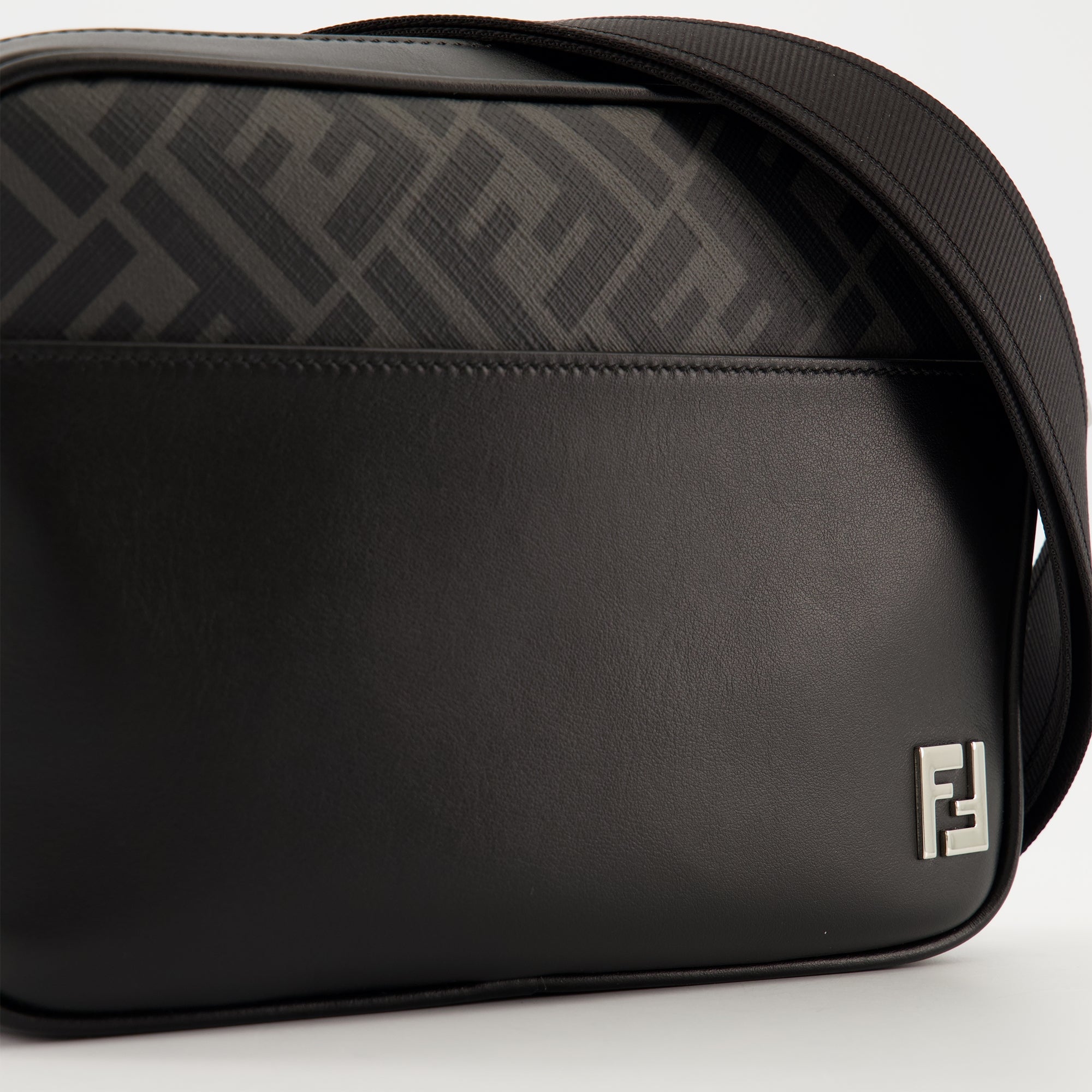 Sacs bandoulière Bolso Camera Squared FF Fendi Noir Homme