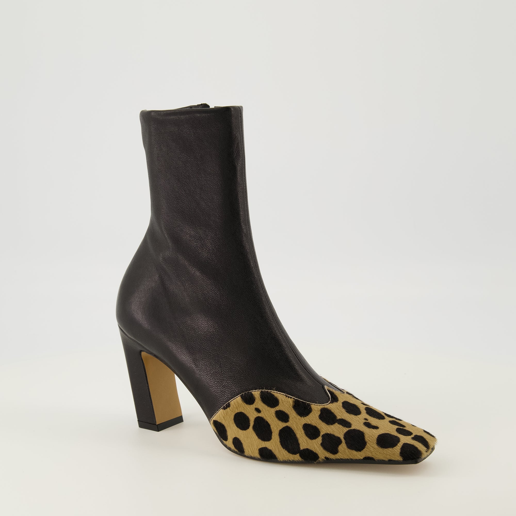 Image of the Khaite Women's Nevada Boots - Fall-Winter 2025 Season - Right Three-Quarter Front View