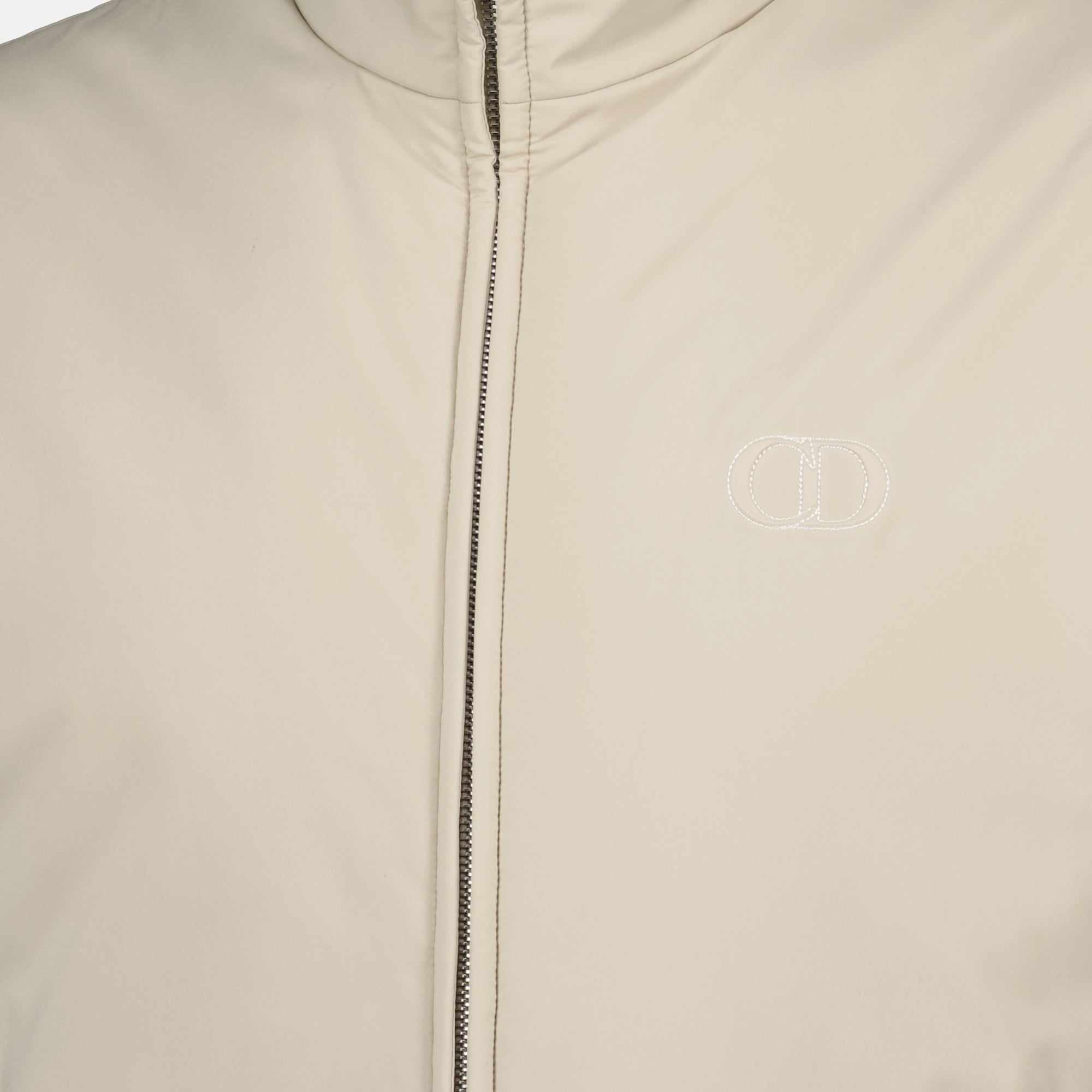 Immagine della giacca senza maniche CD Icon beige del marchio Dior per Uomo - Stagione Primavera-Estate 2026 - Vista dettagliata_1
