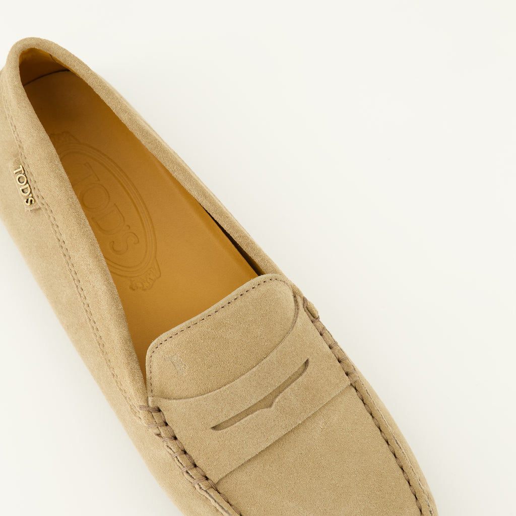 Image de l'article Mocassins Gommino de la marque Tod's pour Femme - Saison Automne-Hiver 2025 - Vue détaillée de haut