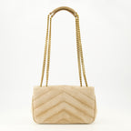 Bild der Saint Laurent Damen Tasche Loulou Small aus beigem Wildleder - Frühjahr/Sommer 2026 - Rückansicht