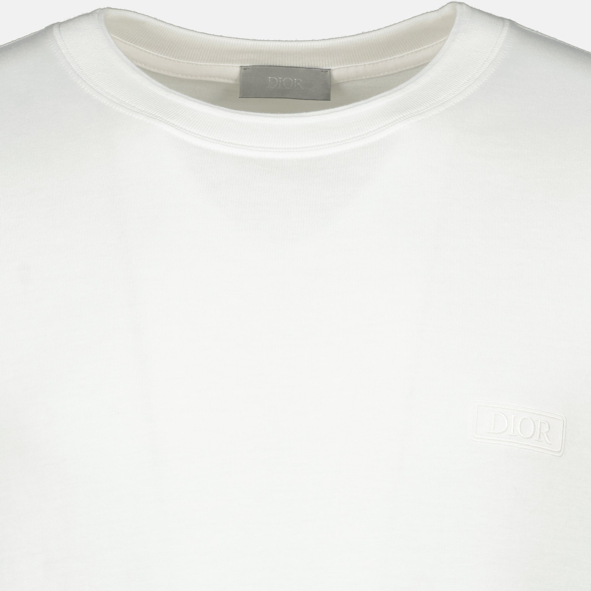 Imagem da t-shirt branca Dior Icons da marca Dior para Homem - Outono-Inverno 2025 - Vista Detalhada 2