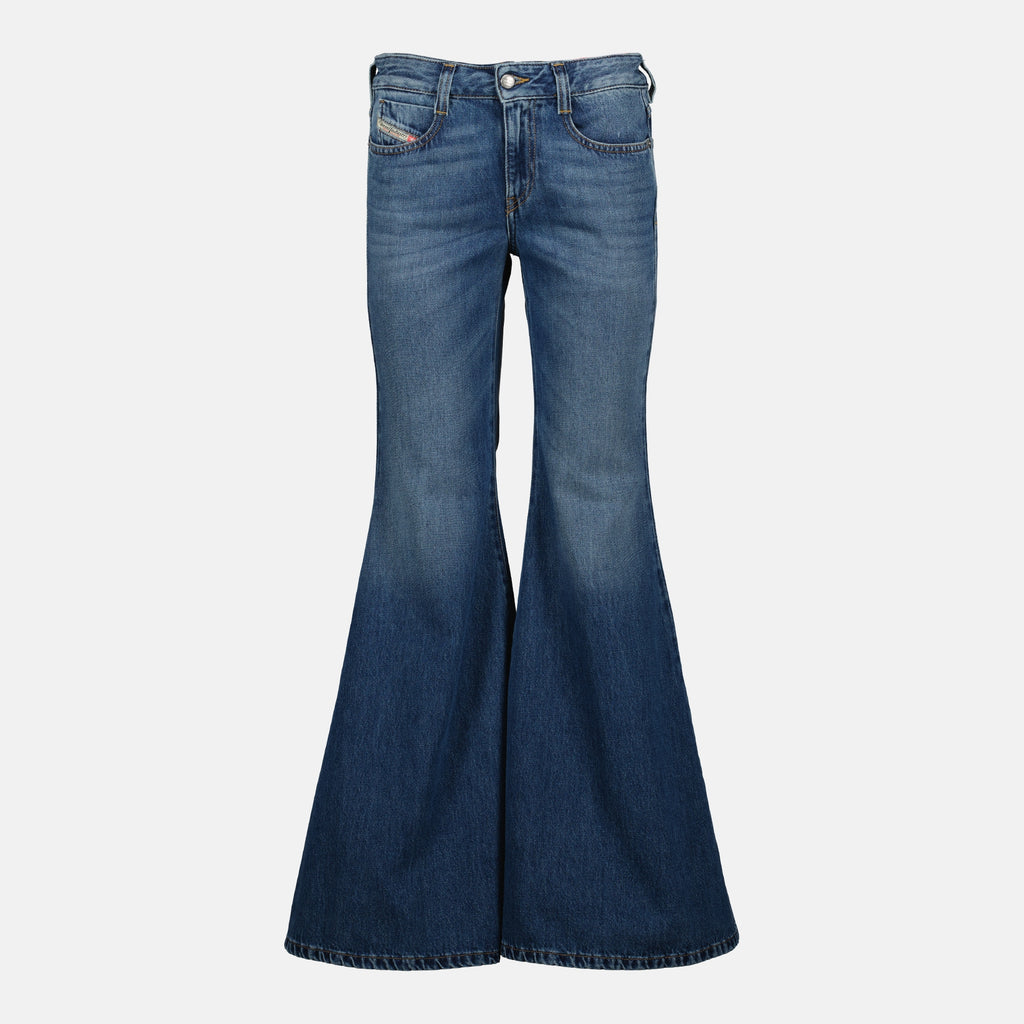 Image of the Jean D-Bless 1970 L30 by Diesel for Women - Autumn-Winter 2025 - Front View