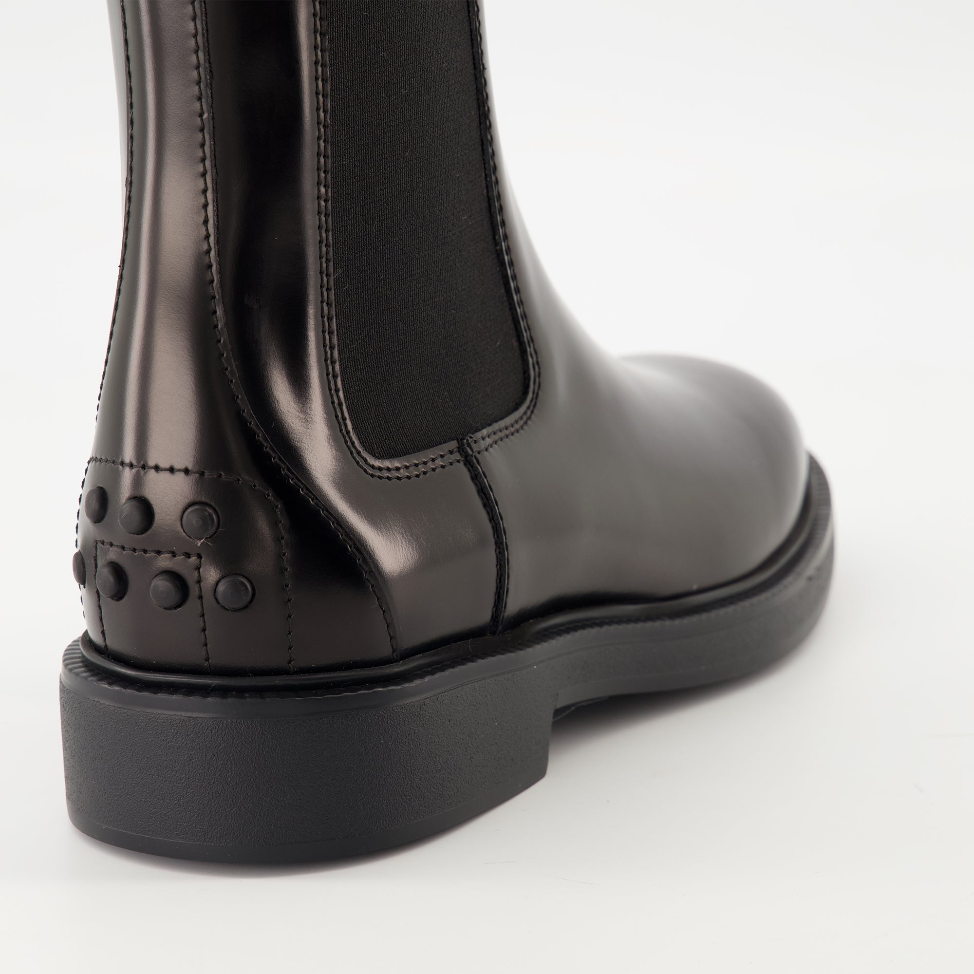 Image de l'article Bottines en cuir de la marque Tod's pour Femme - Saison Automne-Hiver 2025 - Vue arrière