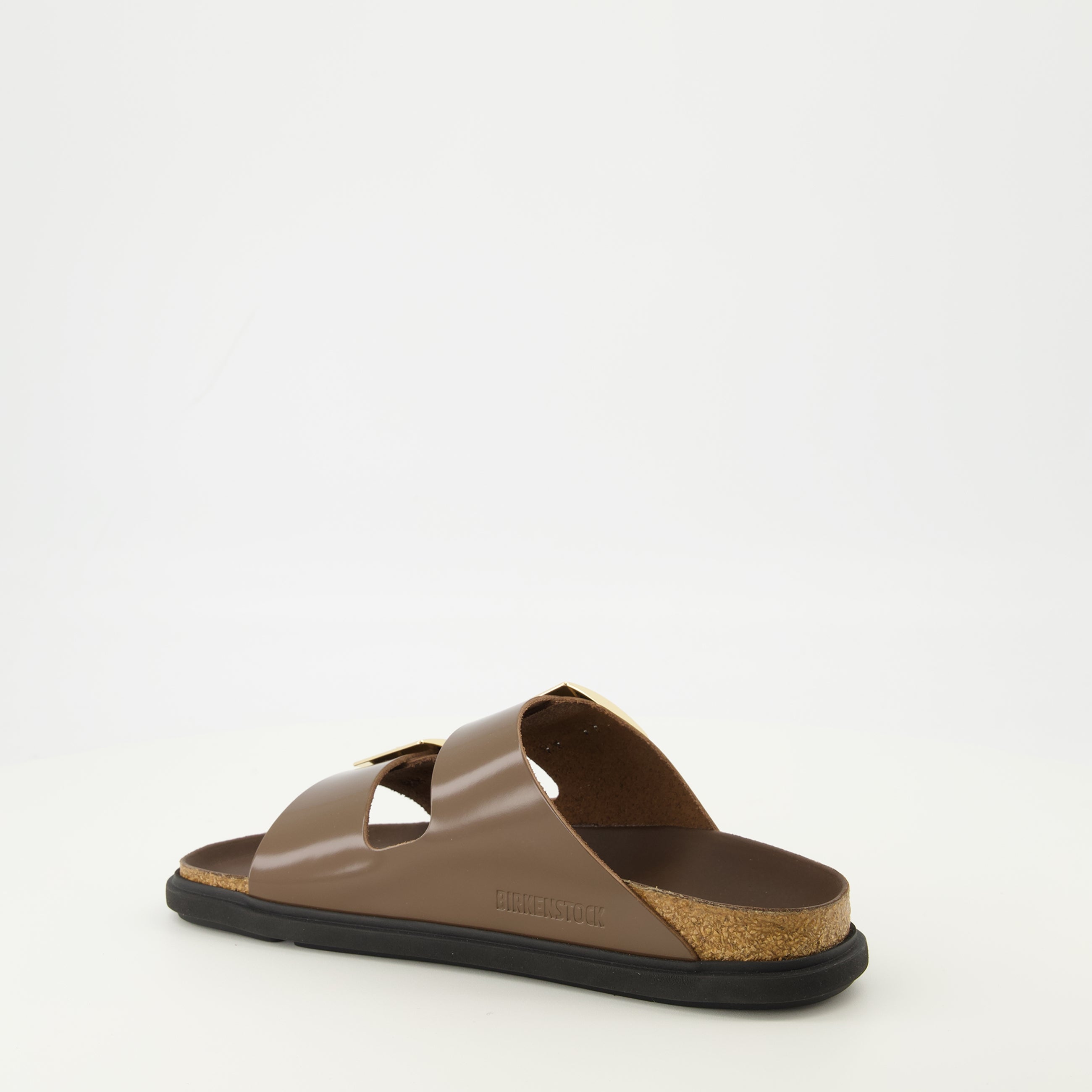 Image de l'article Sandales Arizona Droplet Buckle marron de la marque Birkenstock pour Femme - Saison Printemps-Été 2026 - Vue trois quarts arrière droite