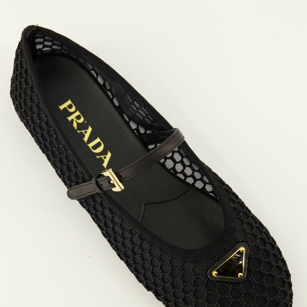 Chaussures plates Ballerines en mesh noire Prada Noir Femme