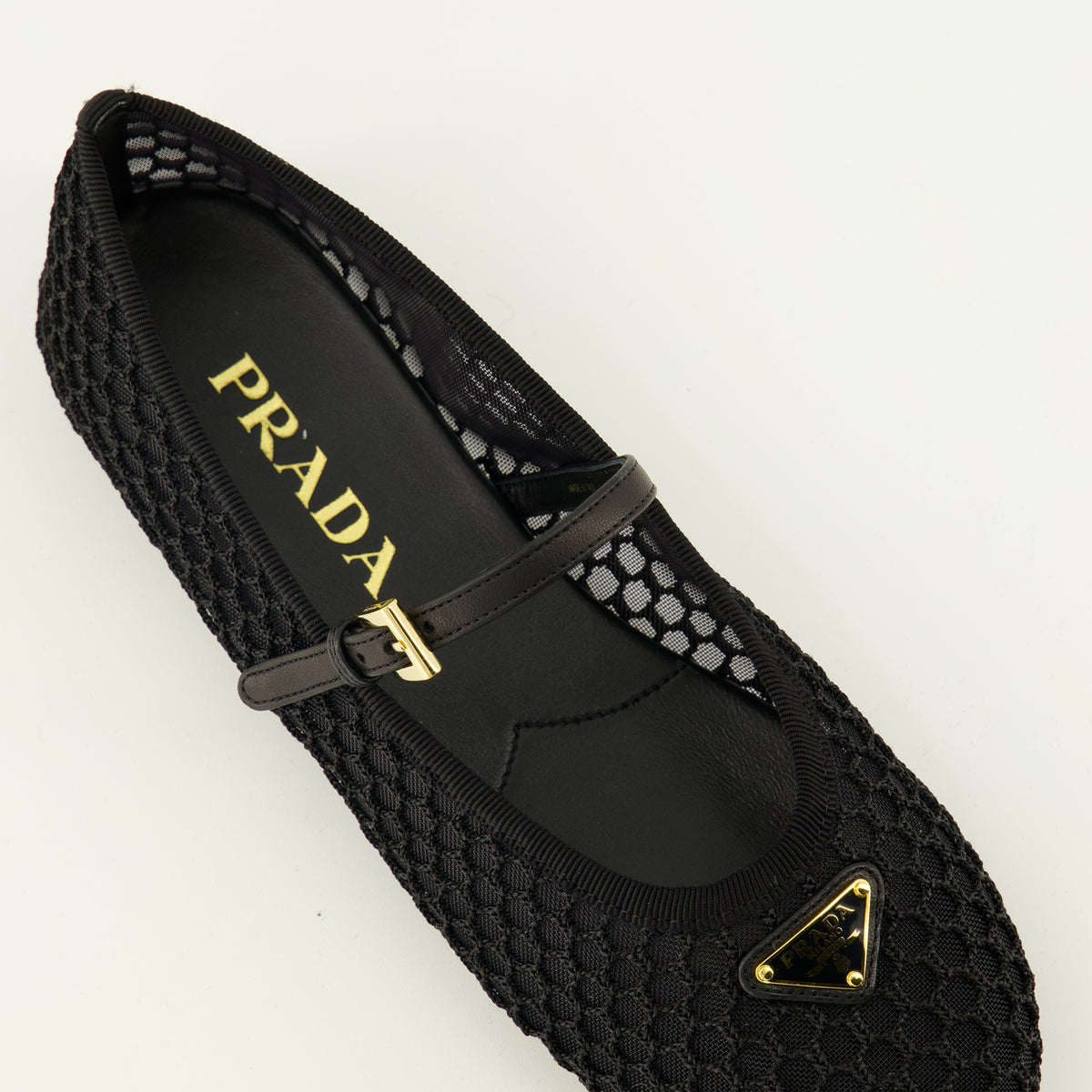 Chaussures plates Ballerines en mesh noire Prada Noir Femme