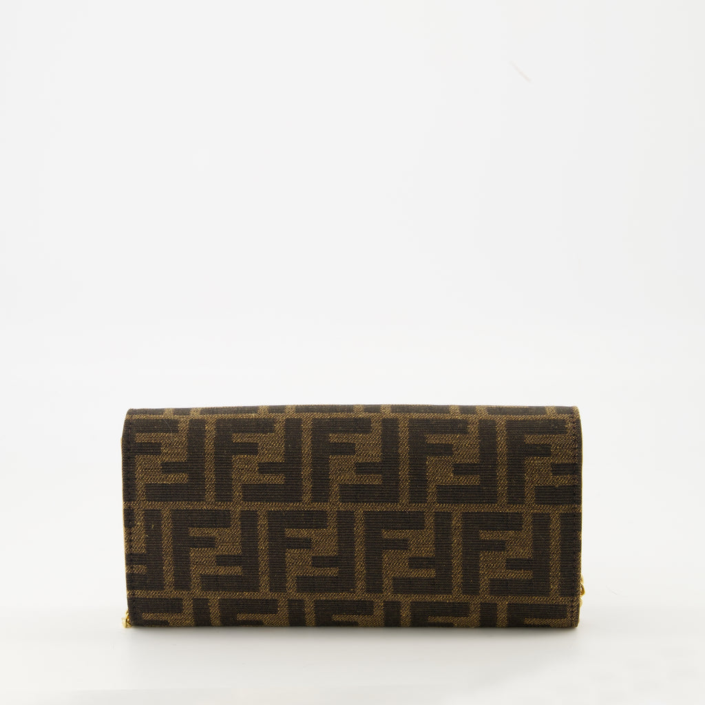 Image de l'article Sac Baguette Chain de la marque Fendi pour Femme - Saison Automne-Hiver 2025 - Vue de Dos