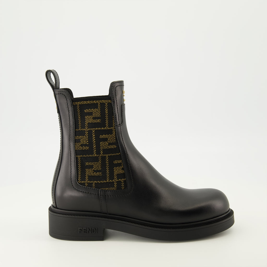 Image de l'article Bottines Filo de la marque Fendi pour Femme - Saison Automne-Hiver 2025 - Vue latérale droite