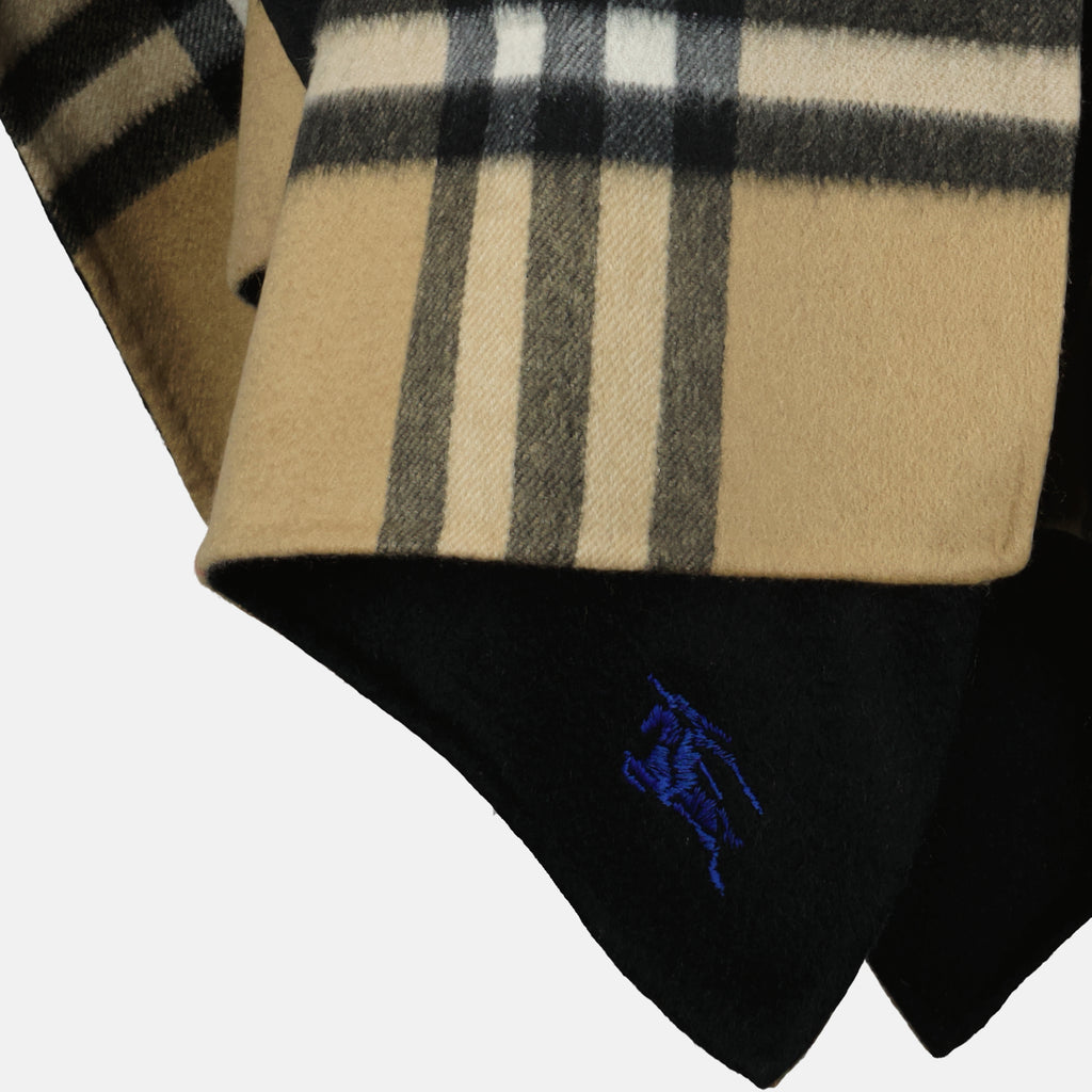 Image de l'article Cape en cachemire de la marque Burberry pour Unisex - Saison Automne-Hiver 2025 - Vue détaillée_2