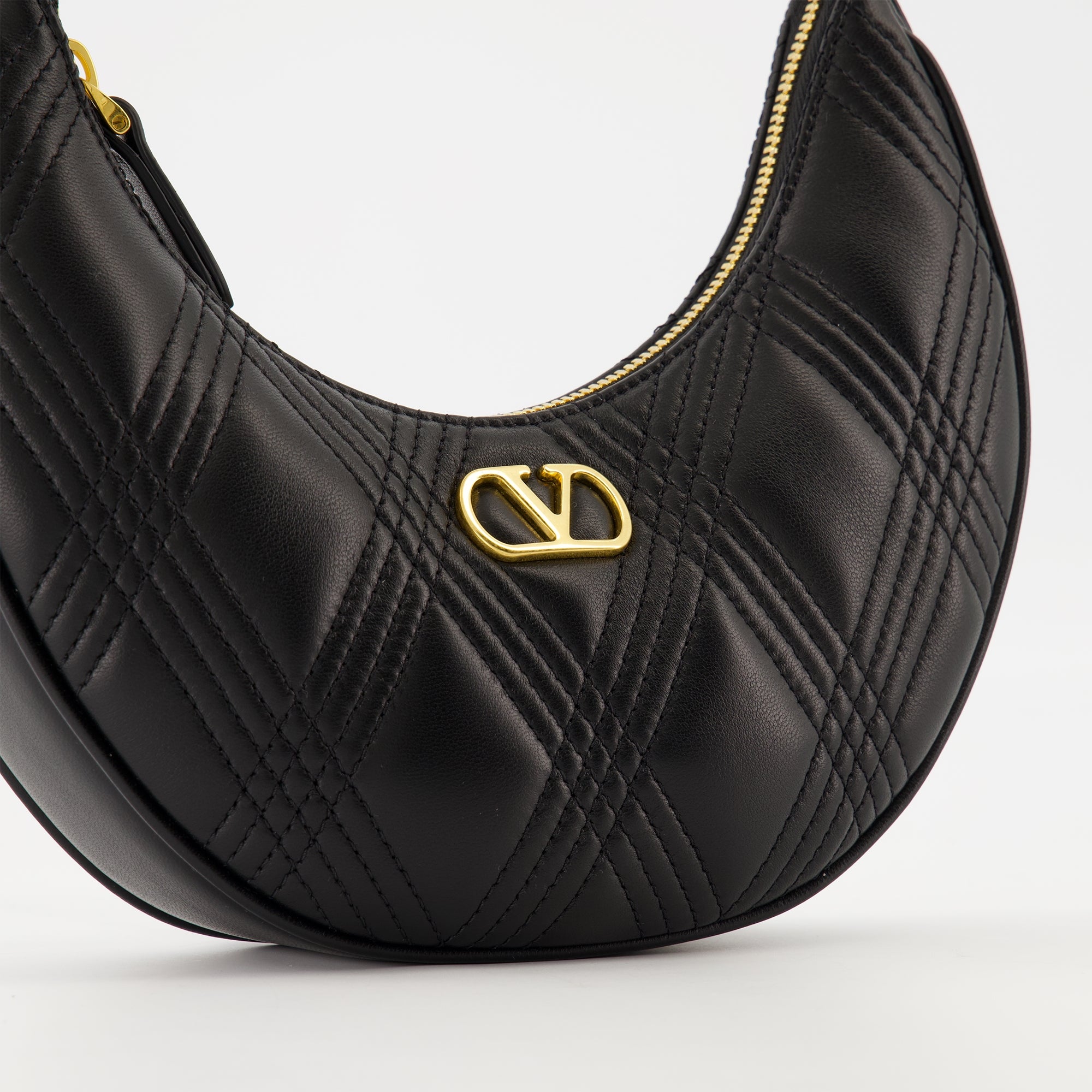 Sacs à main et épaule Mini sac Hobo Quiltie 67 Valentino Garavani Noir Femme