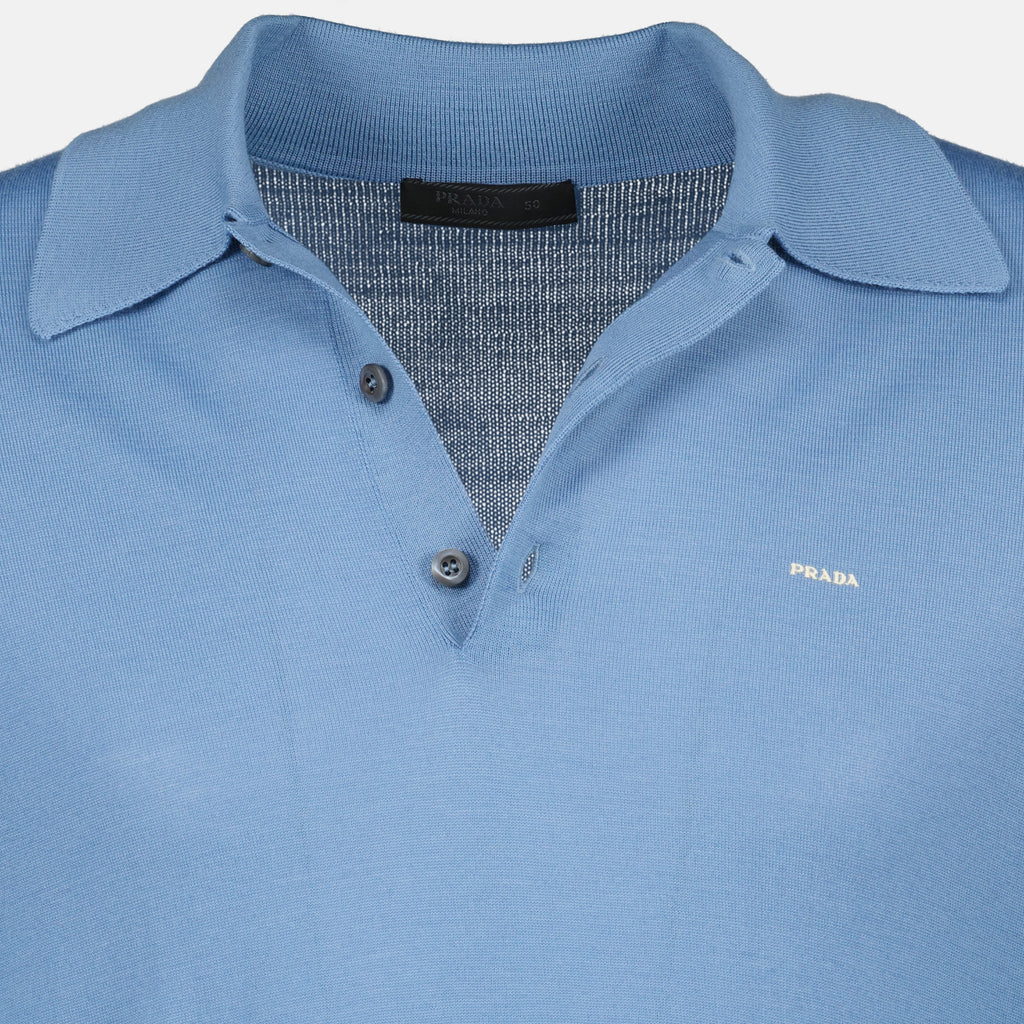 프라다 남성용 고급 양모 블루 폴로의 이미지 - 2026 봄/여름 - 상세 보기_1