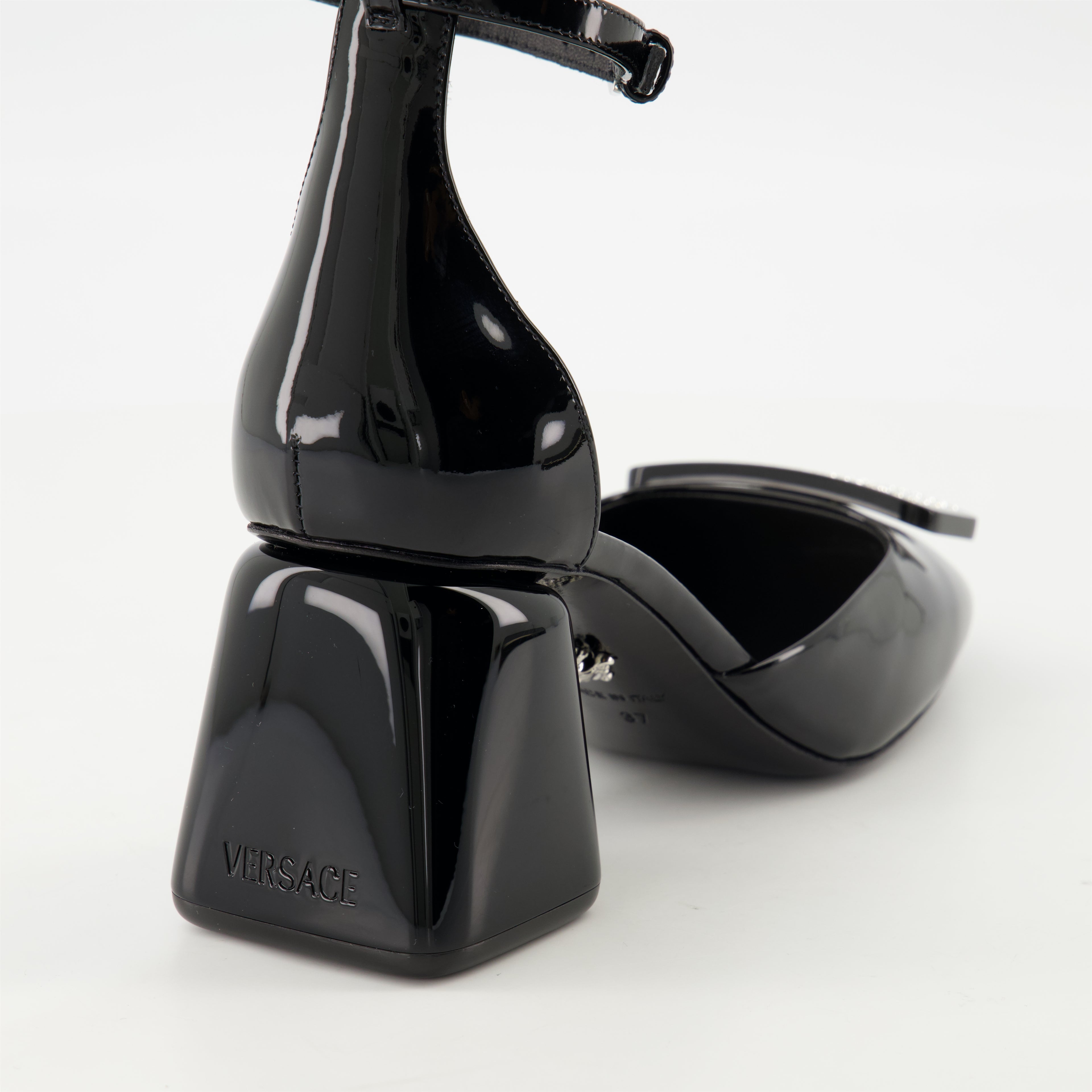 Escarpins Escarpins en cuir verni Versace Noir Femme