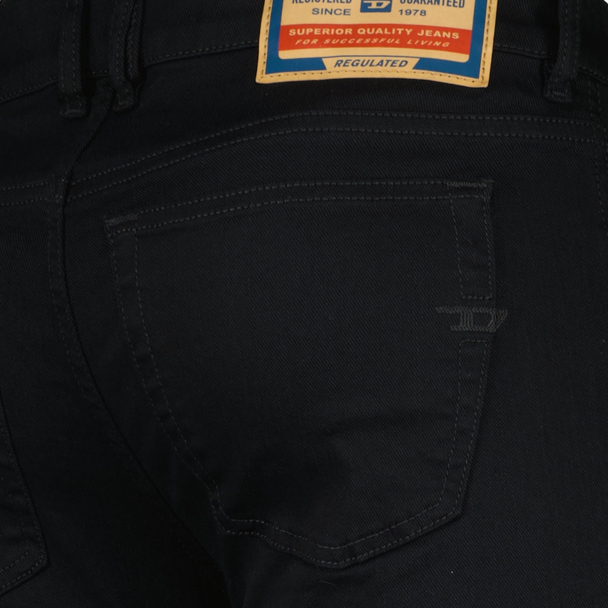 Image de l'article Jean Sleenker 1979 L.32 de la marque Diesel pour Homme - Saison Automne-Hiver 2025 - Vue détaillée_3