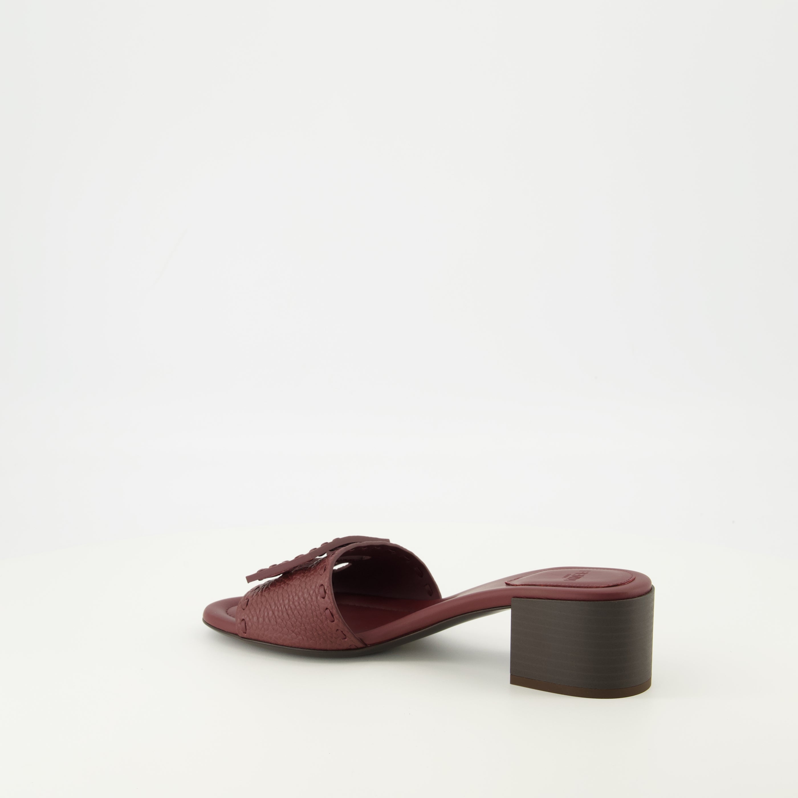 Image de l'article Sandales à talons Baguette bordeaux de la marque Fendi pour Femme - Saison Printemps-Été 2026 - Vue détaillée_2