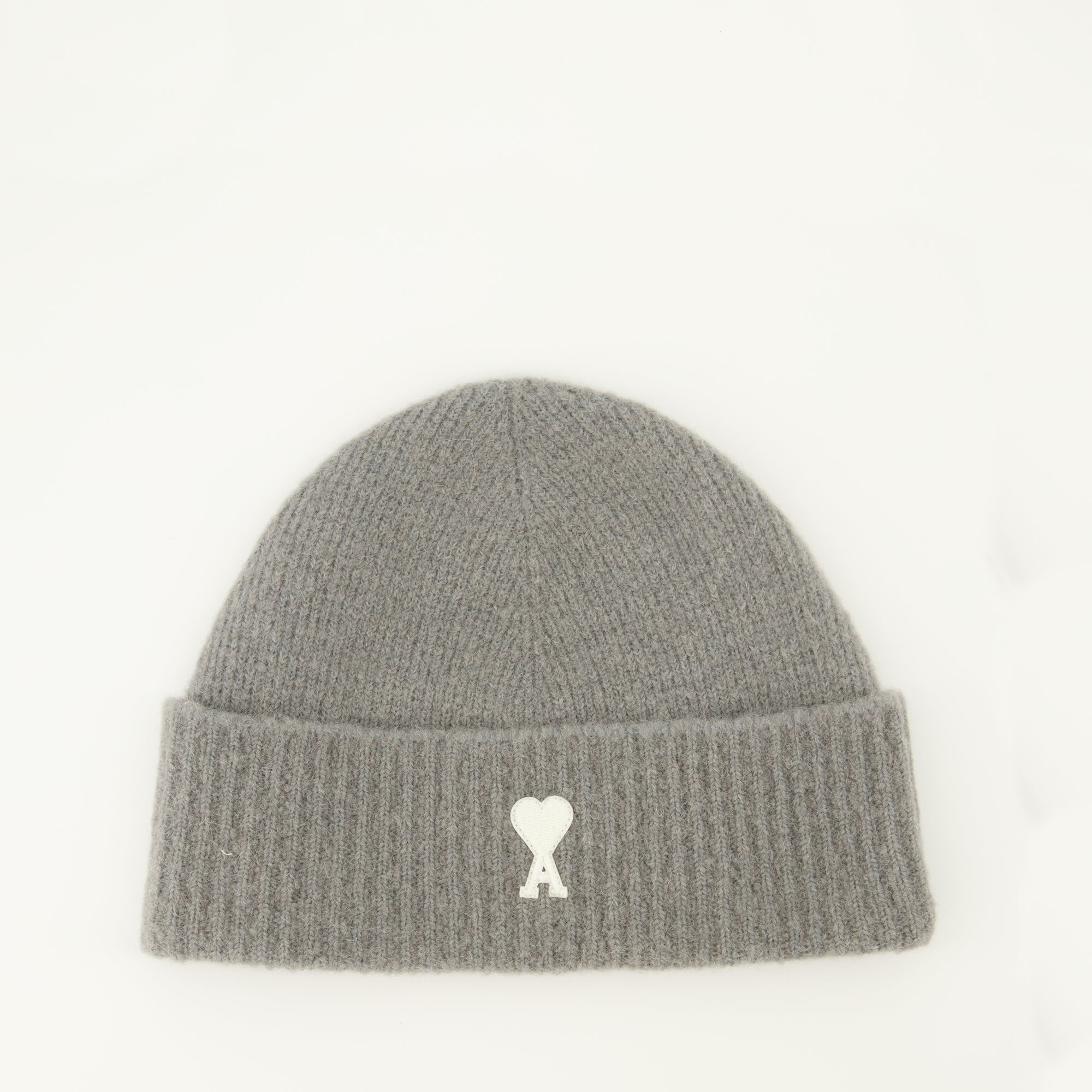 Image of the Ami de coeur beanie from the brand Ami PARIS for Unisex - Autumn-Winter 2025 - Front View