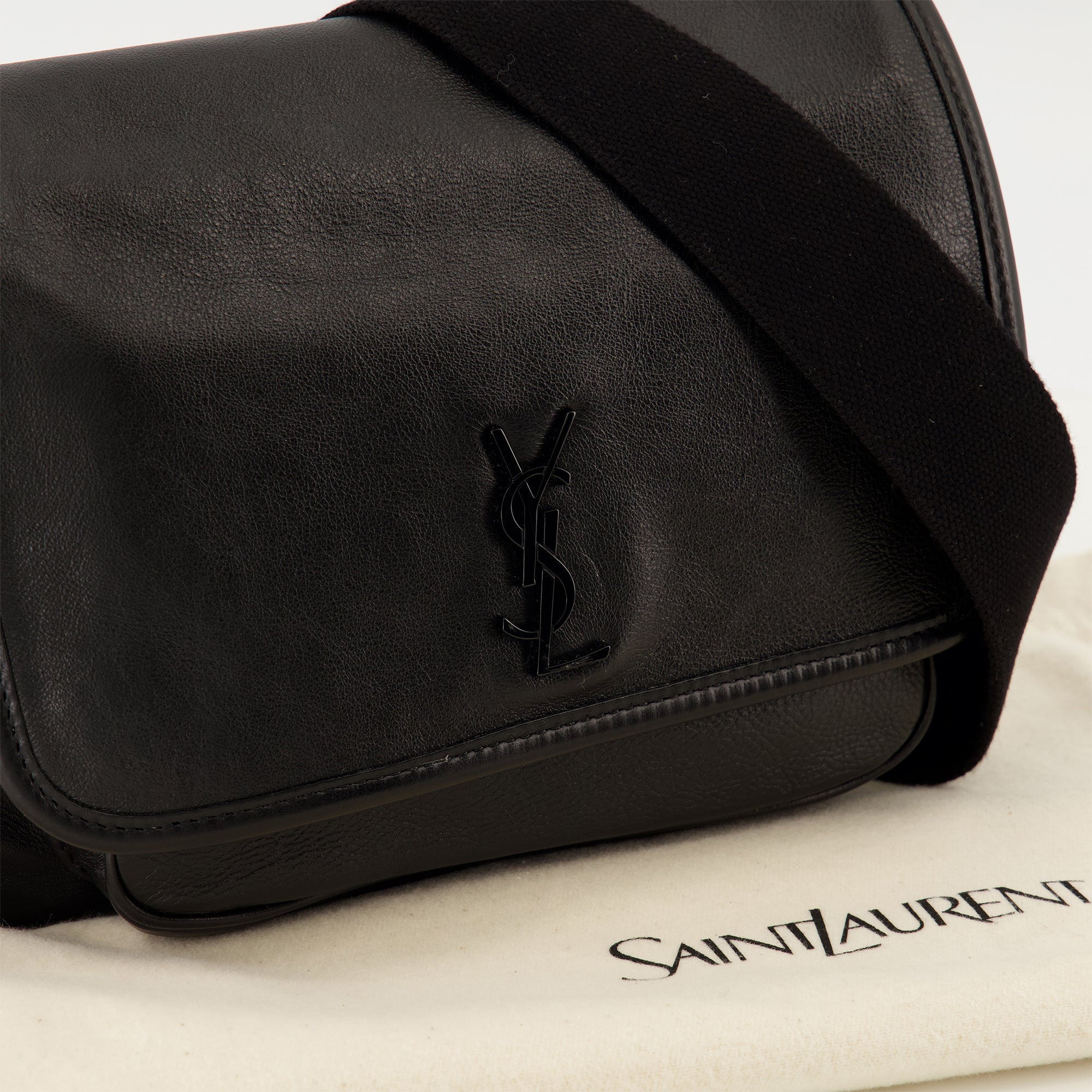 Sacs bandoulière Small Niki Black Leather Bag Saint Laurent Noir Homme